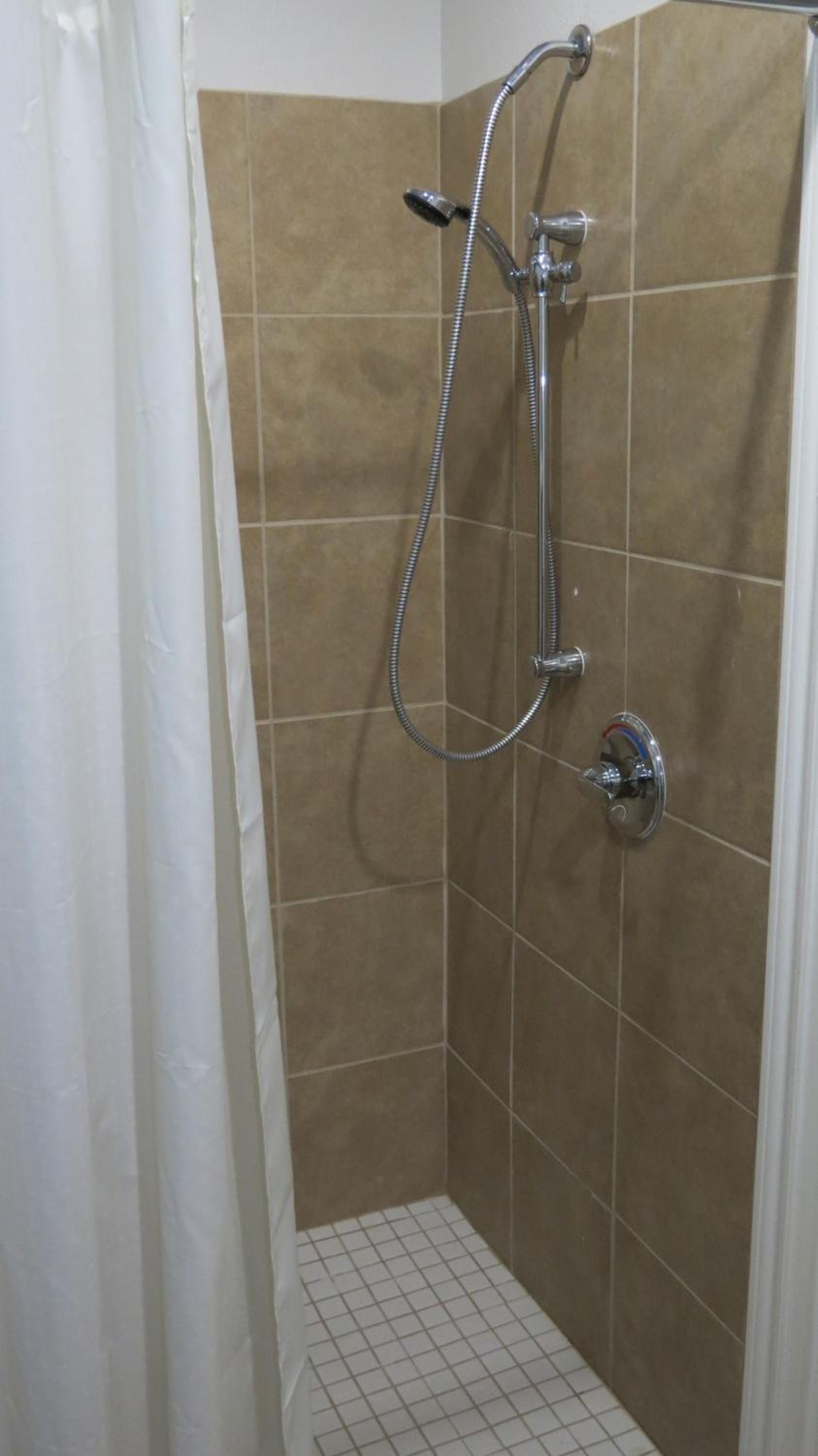 Crystal Inn Houston North I-45 photo 40