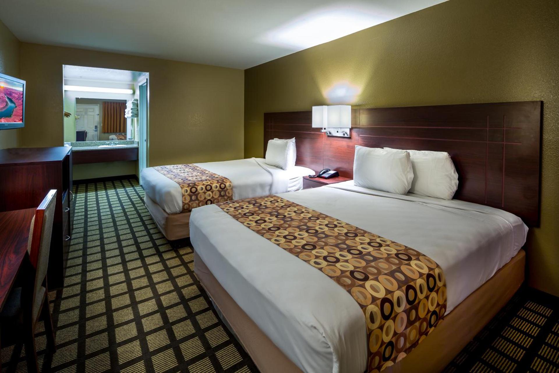 Travelers Inn - Phoenix photo 15