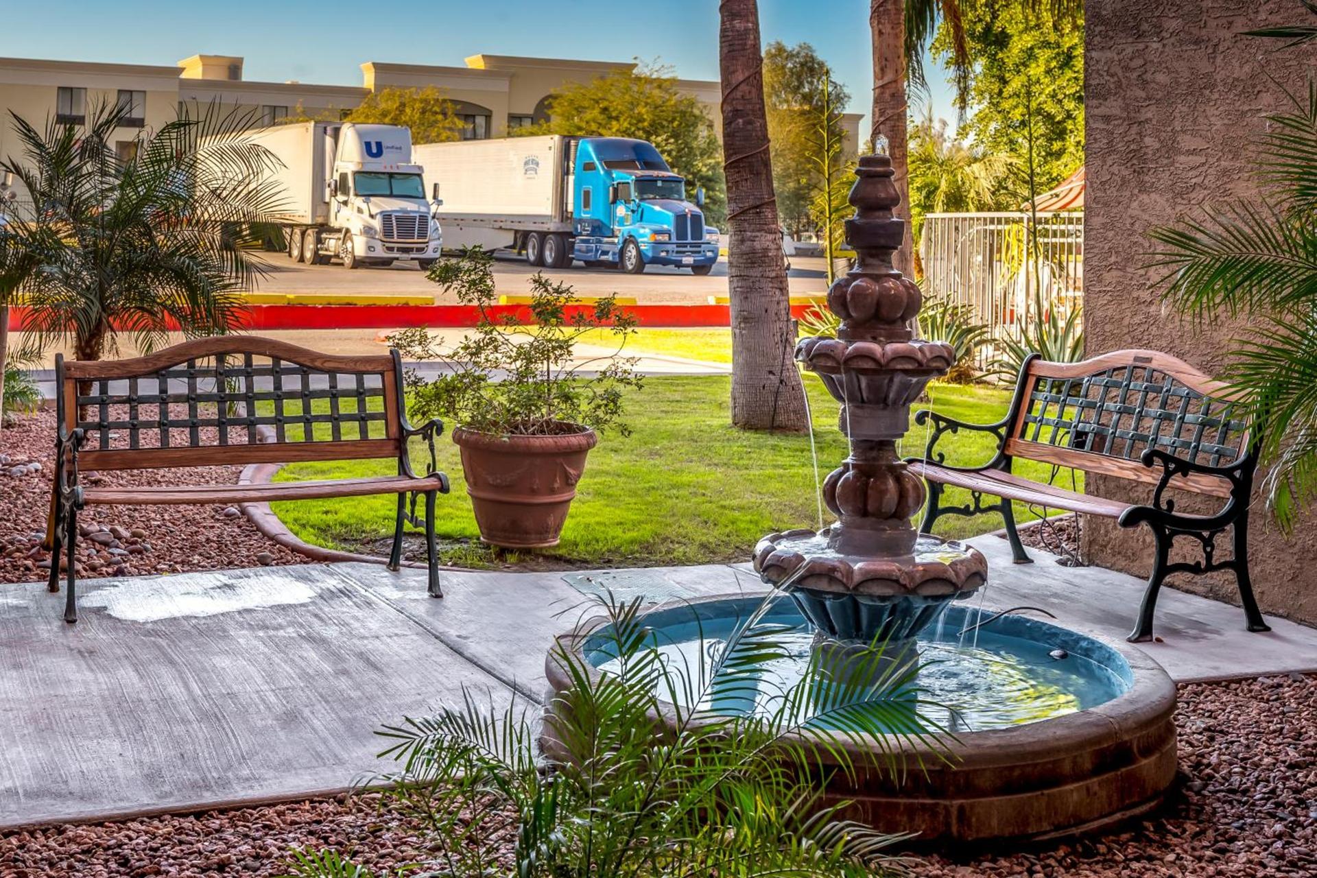 Travelers Inn - Phoenix photo 10