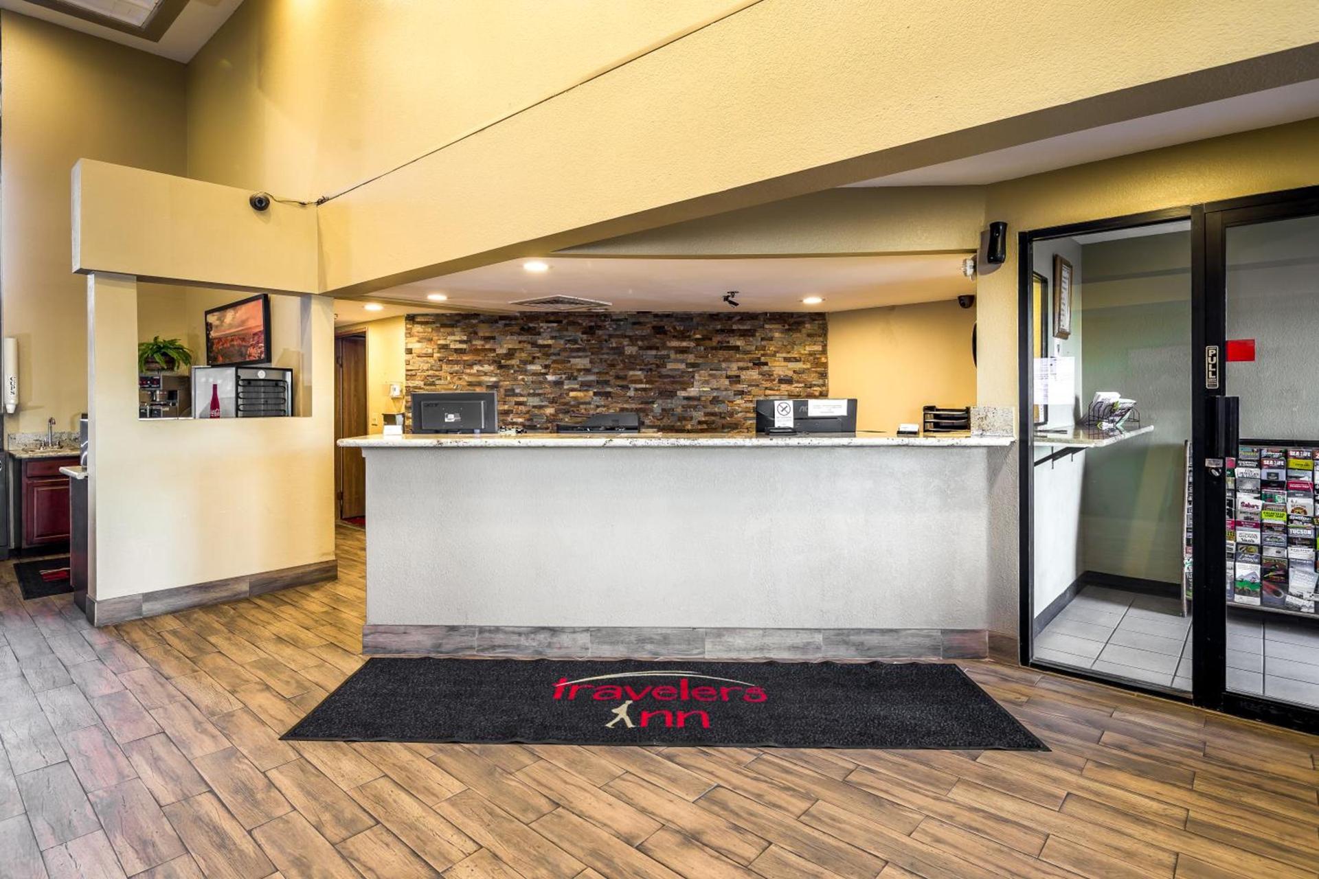 Travelers Inn - Phoenix photo 3