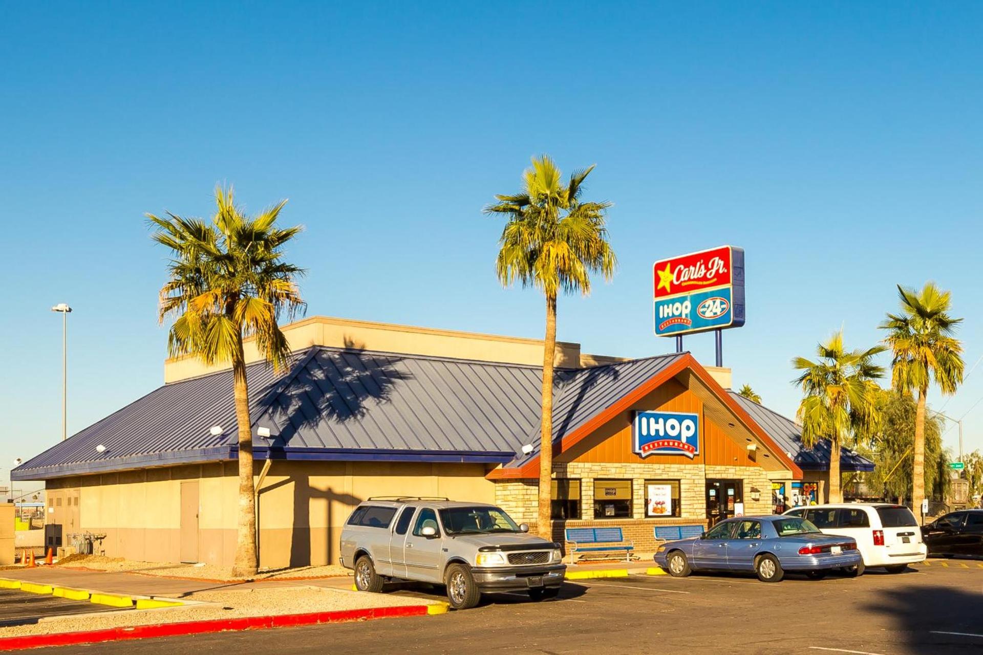 Travelers Inn - Phoenix photo 13