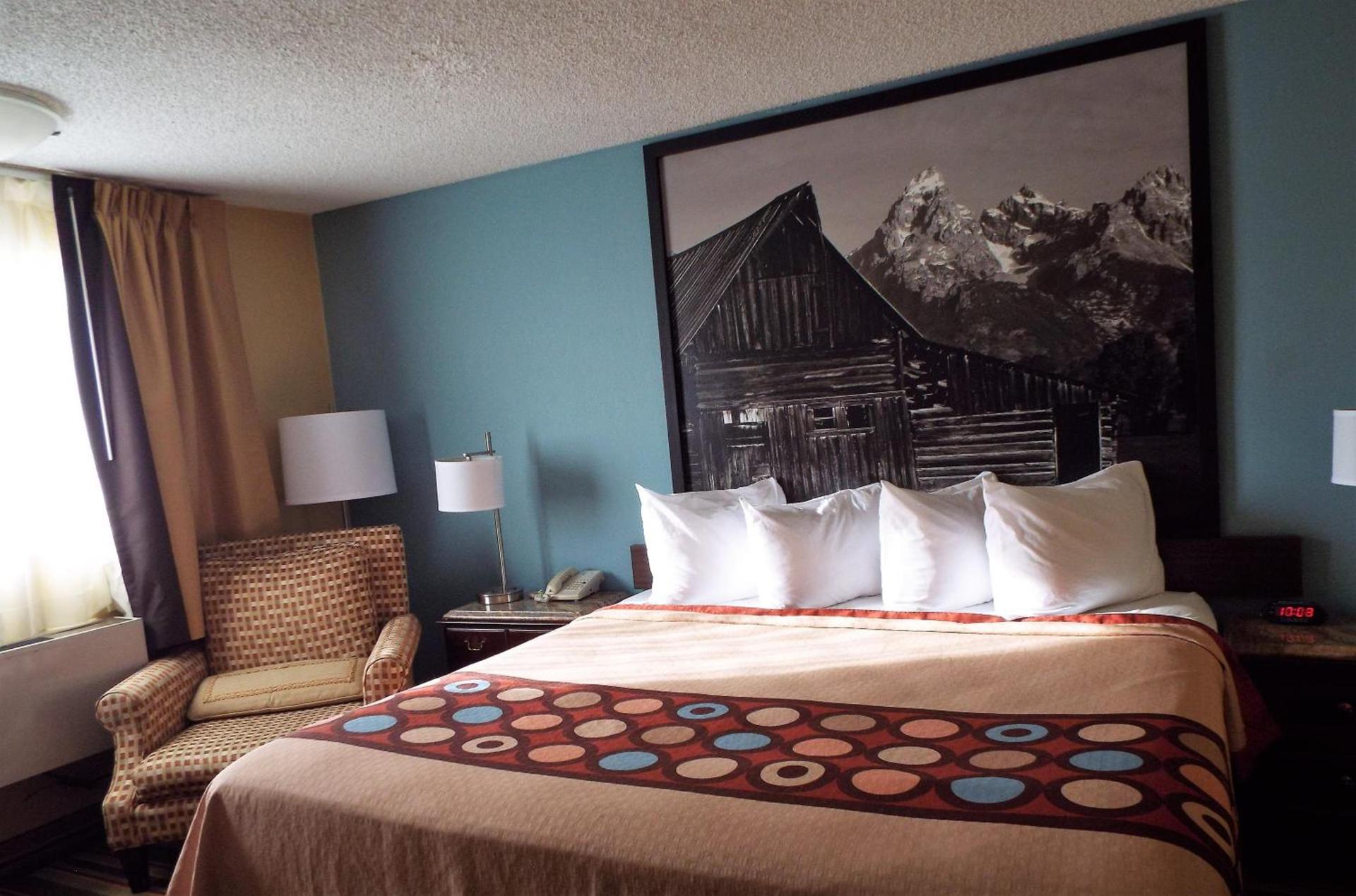 Super 8 by Wyndham Casper East/Evansville photo 14