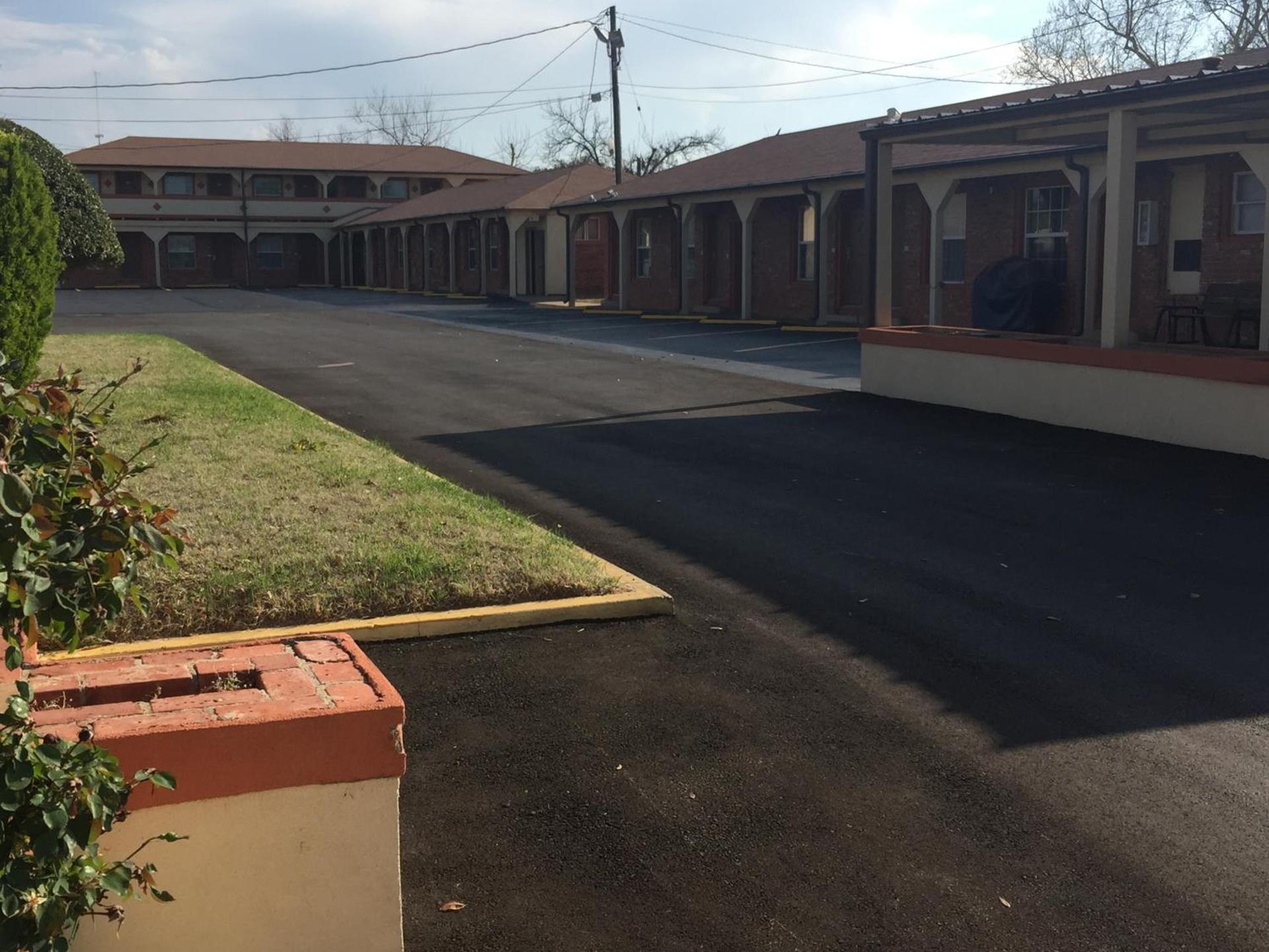 Budget Host Inn — hotel in Vernon