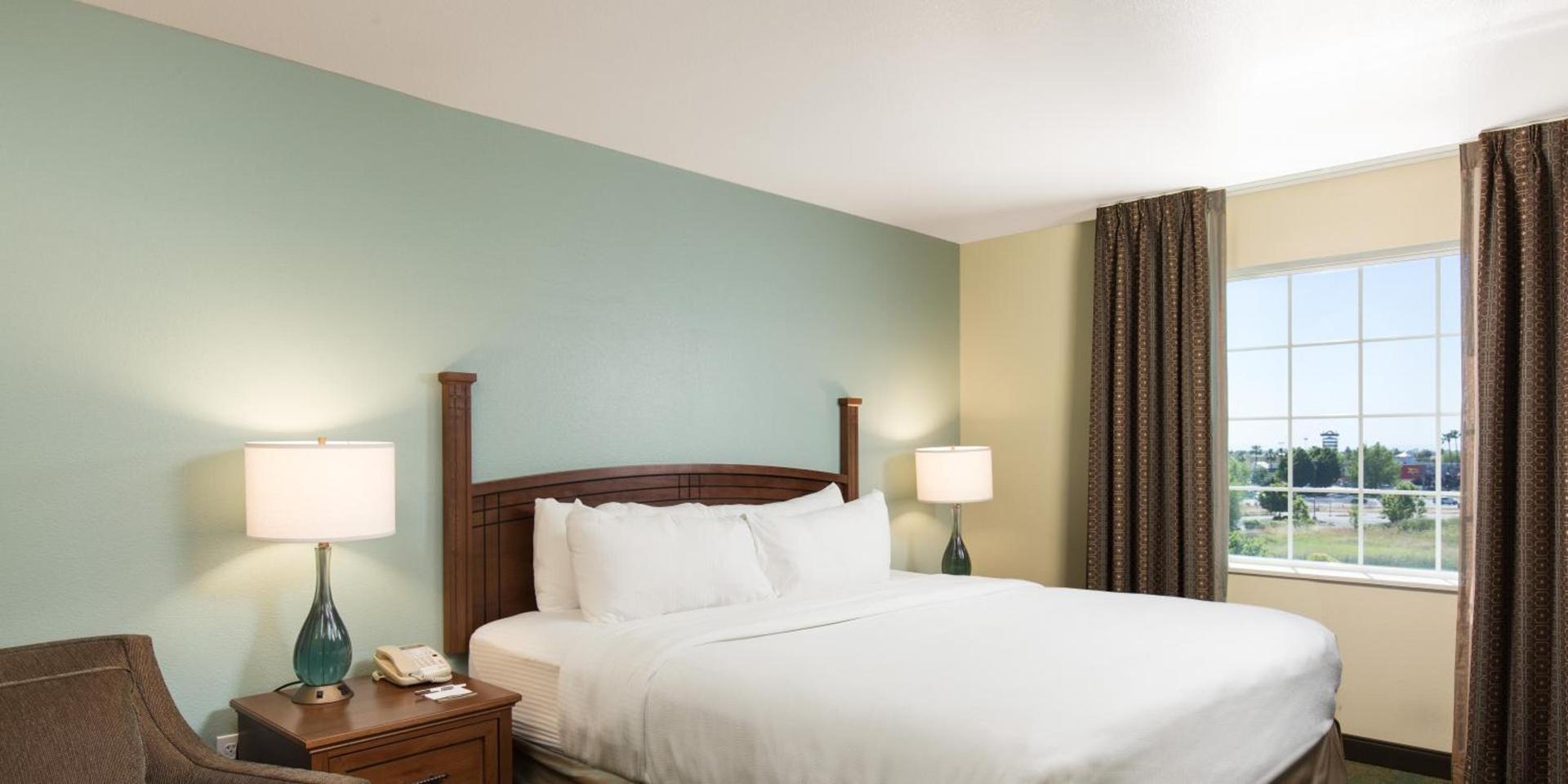 Staybridge Suites Sacramento-Folsom by IHG photo 3