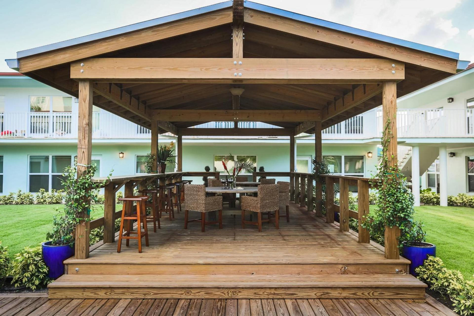 Sun Dek Beach House photo 3
