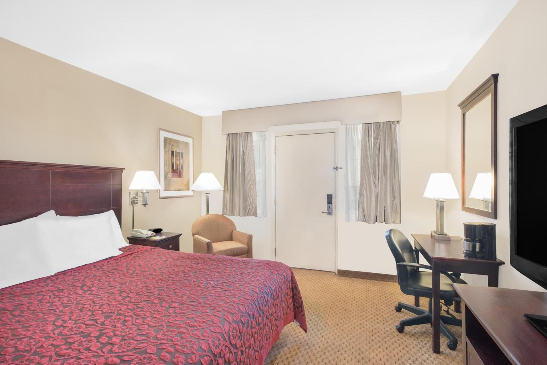 Days Inn by Wyndham Springfield/Phil.Intl Airport photo 14