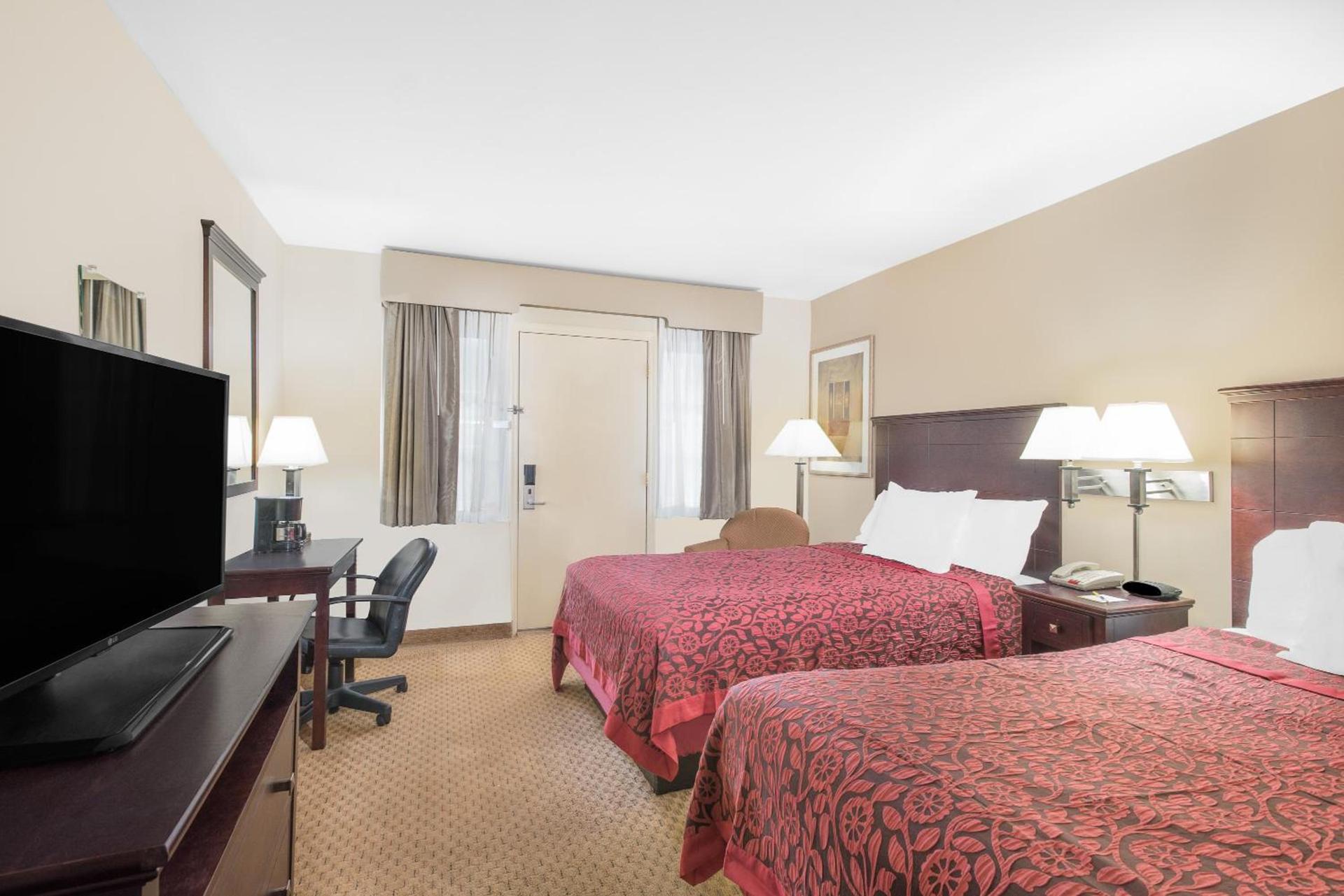 Days Inn by Wyndham Springfield/Phil.Intl Airport photo 12