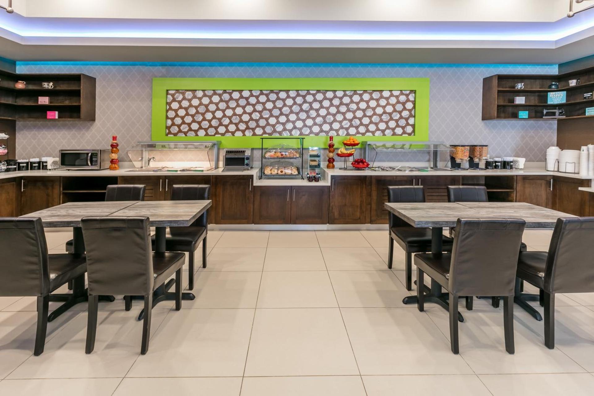 Ramada by Wyndham El Paso photo 36