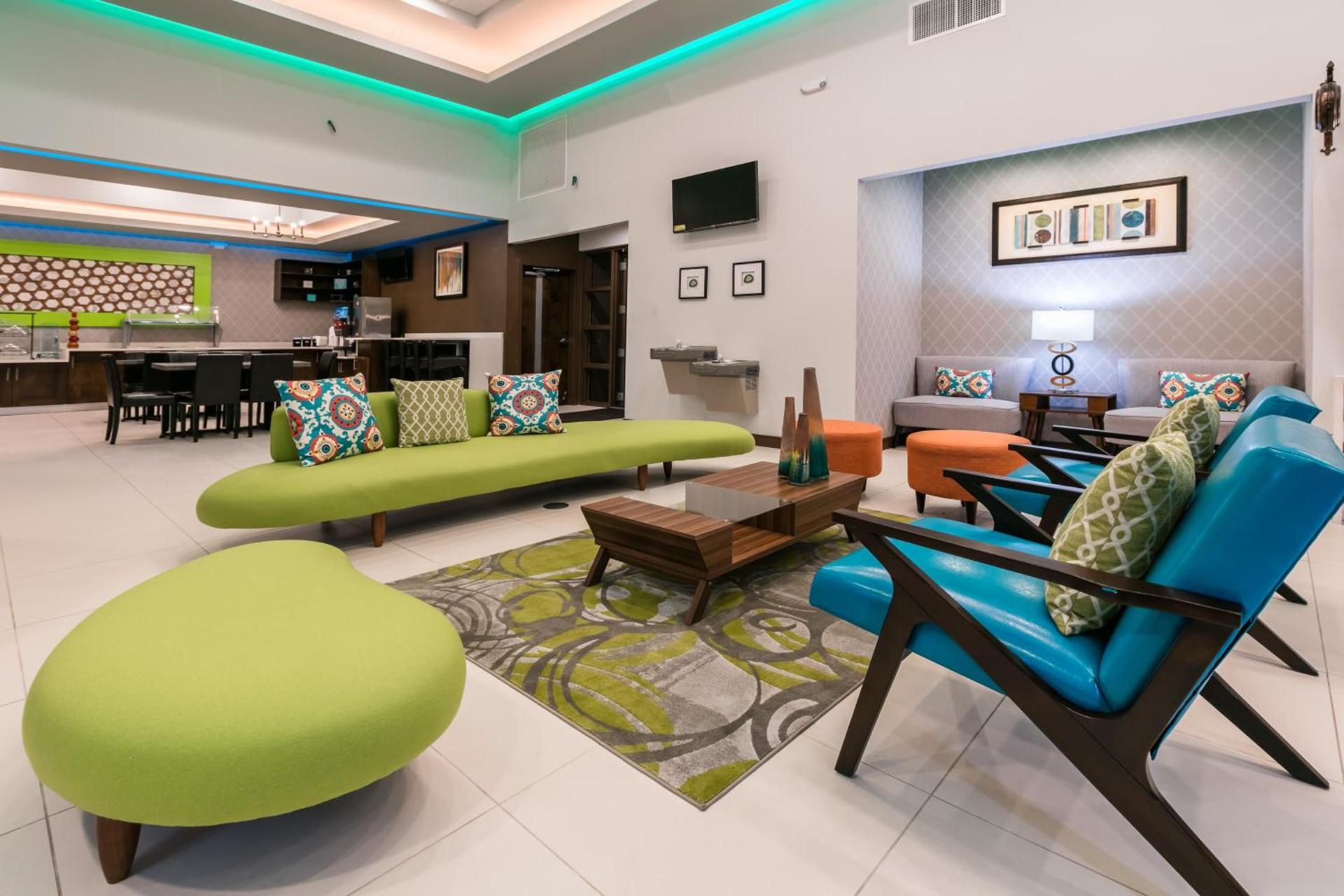 Ramada by Wyndham El Paso photo 28