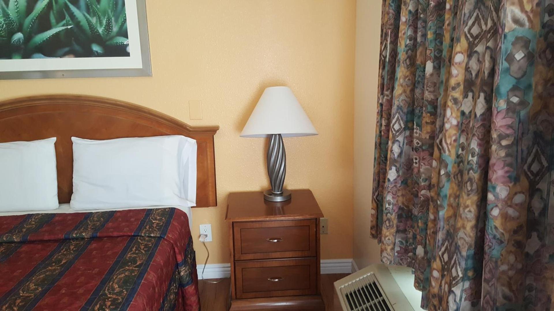 Flamingo Inn Long Beach photo 16