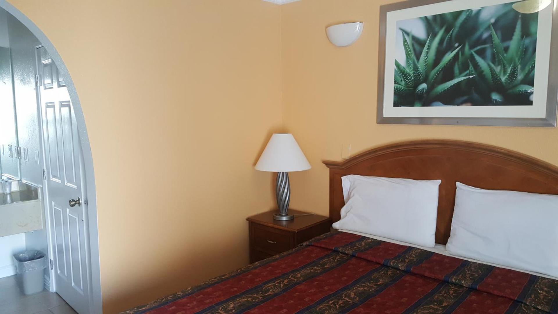 Flamingo Inn Long Beach photo 17