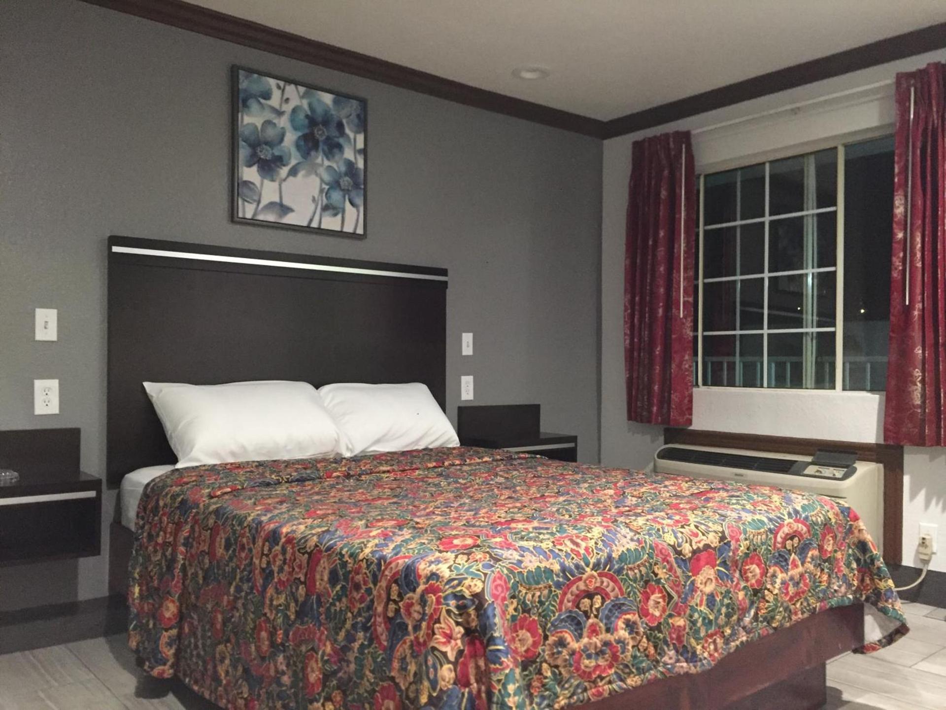 Starlight Inn, Valley Blvd - Downtown LA photo 31