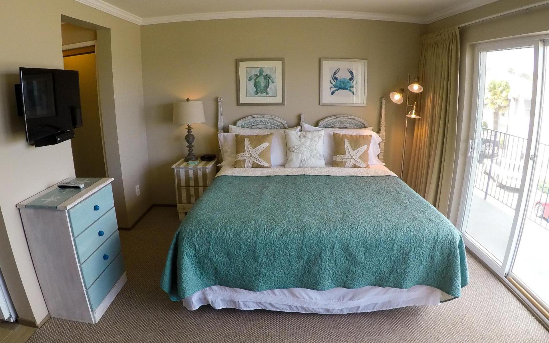 Capitola Beach Suites photo 15