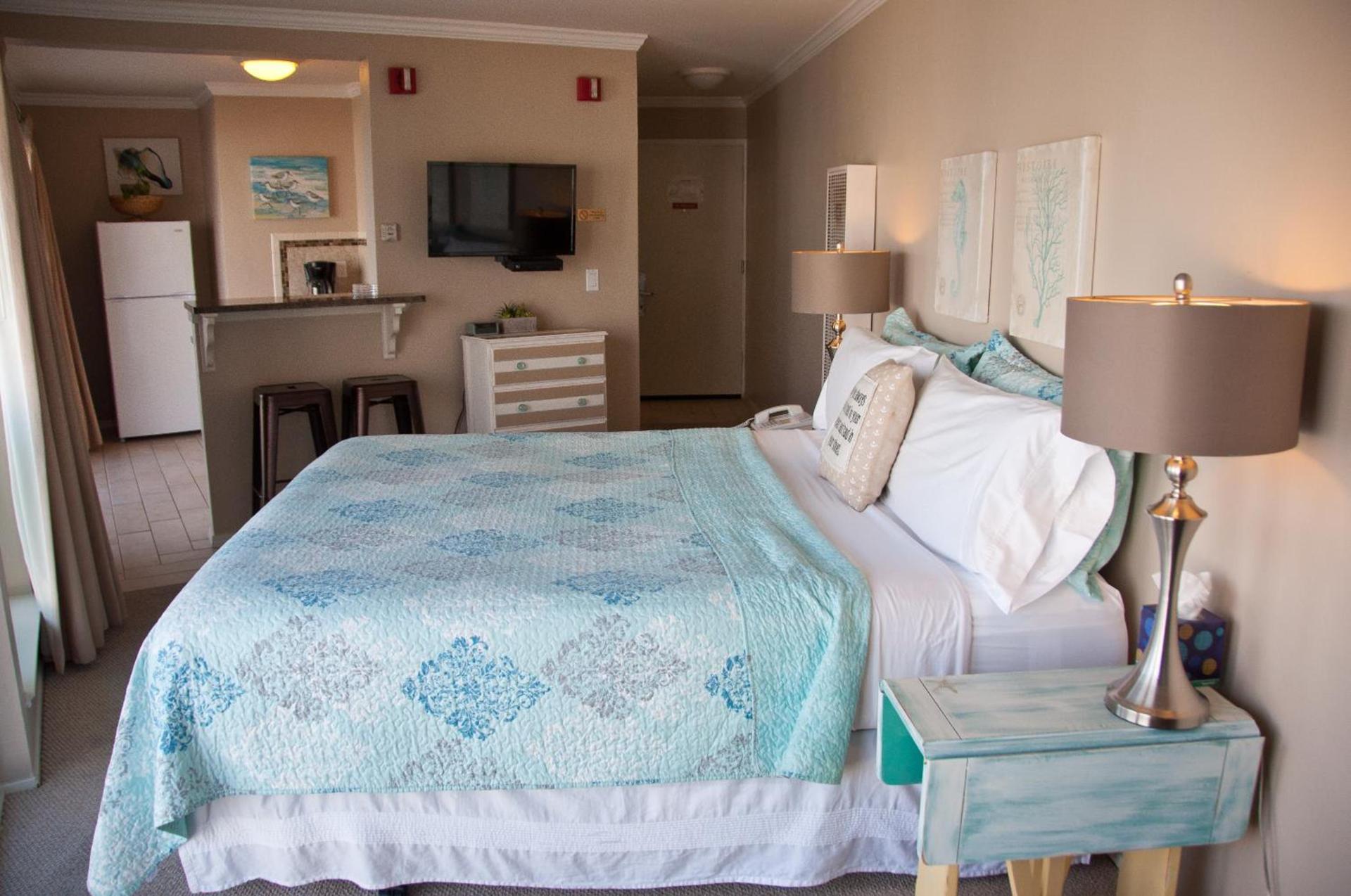 Capitola Beach Suites photo 13