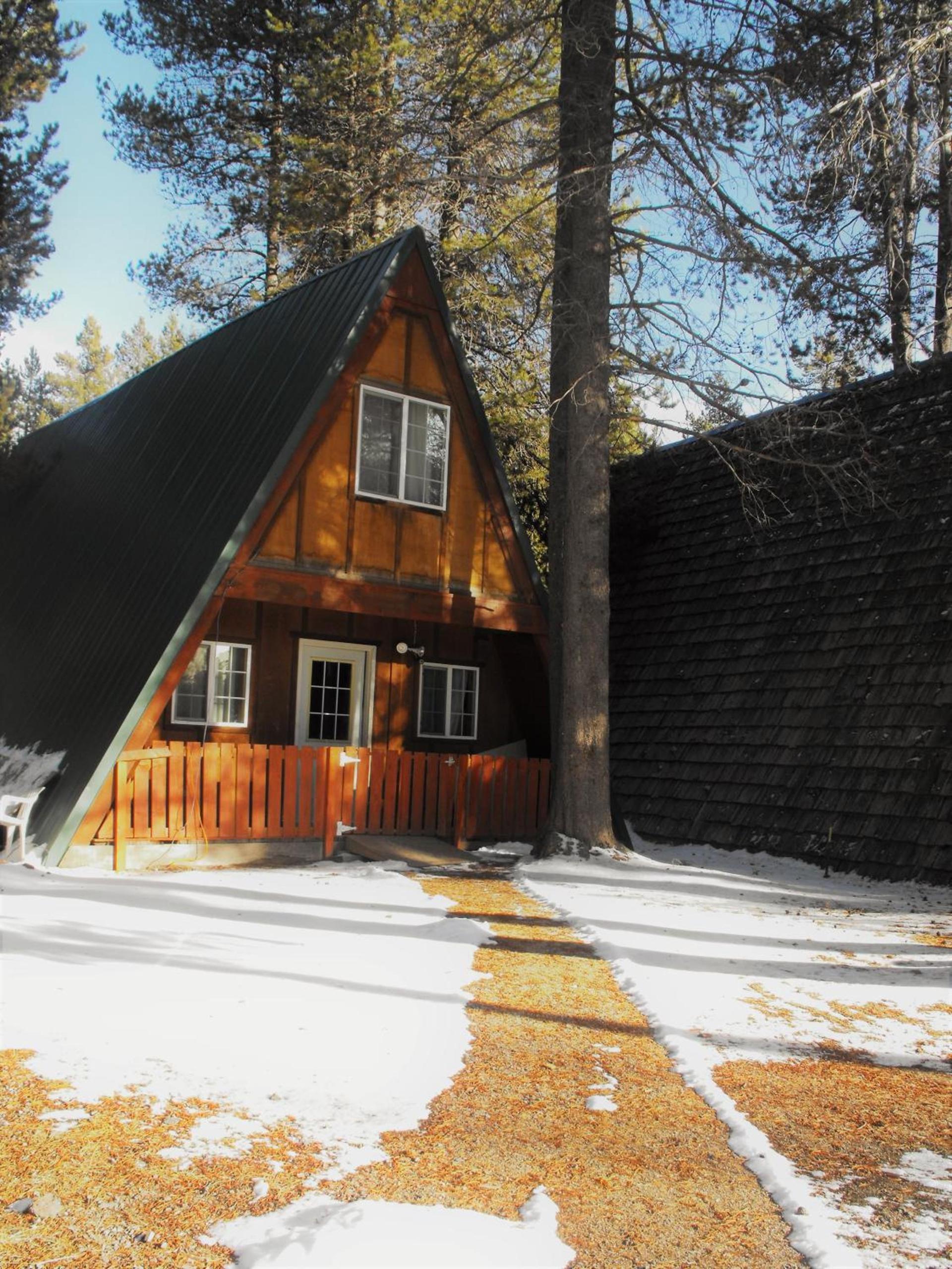 Eagle Crater Lake Inn photo 2