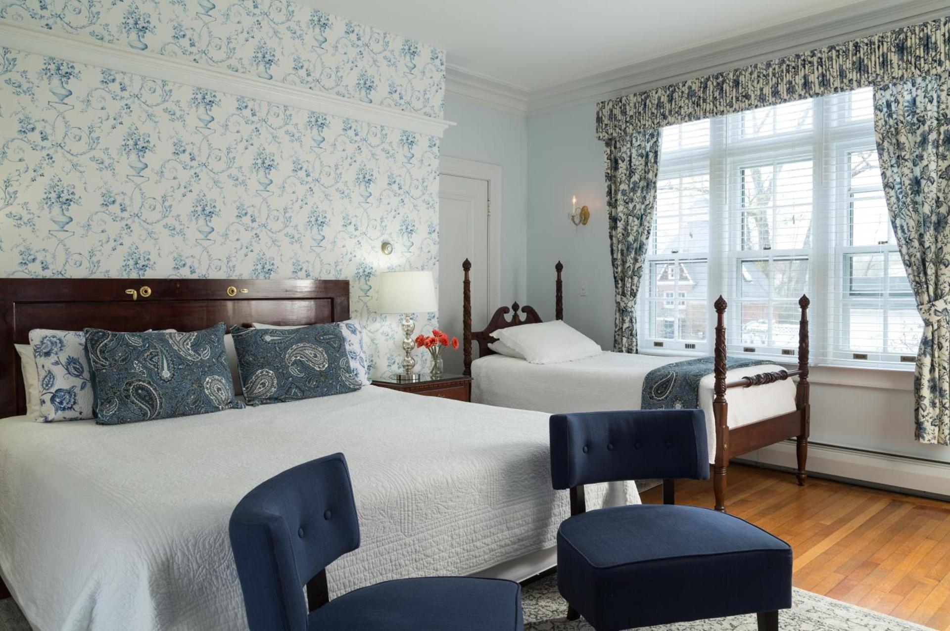 Four Chimneys Inn photo 5