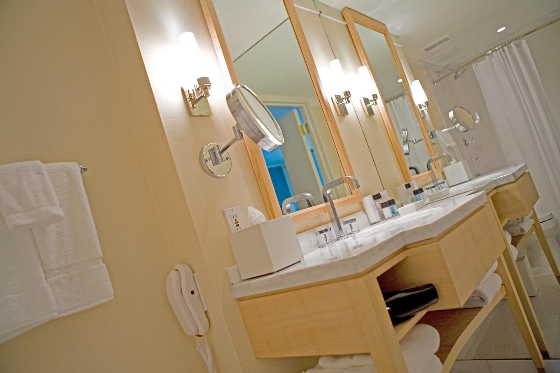 The Colonnade Hotel photo 32