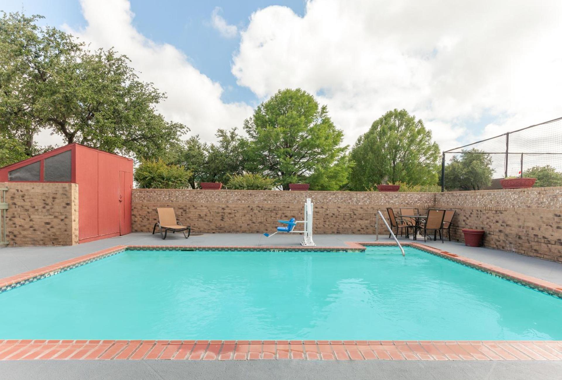 Hawthorn Extended Stay by Wyndham Richardson photo 30