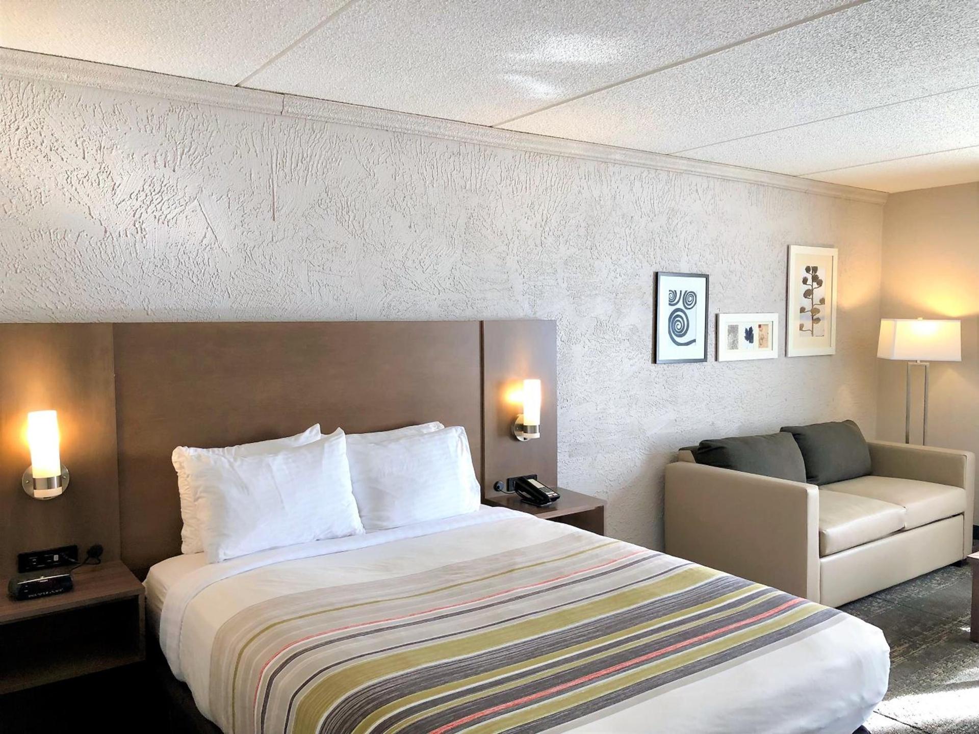 Country Inn & Suites by Radisson, Mt Pleasant-Racine West, WI photo 46