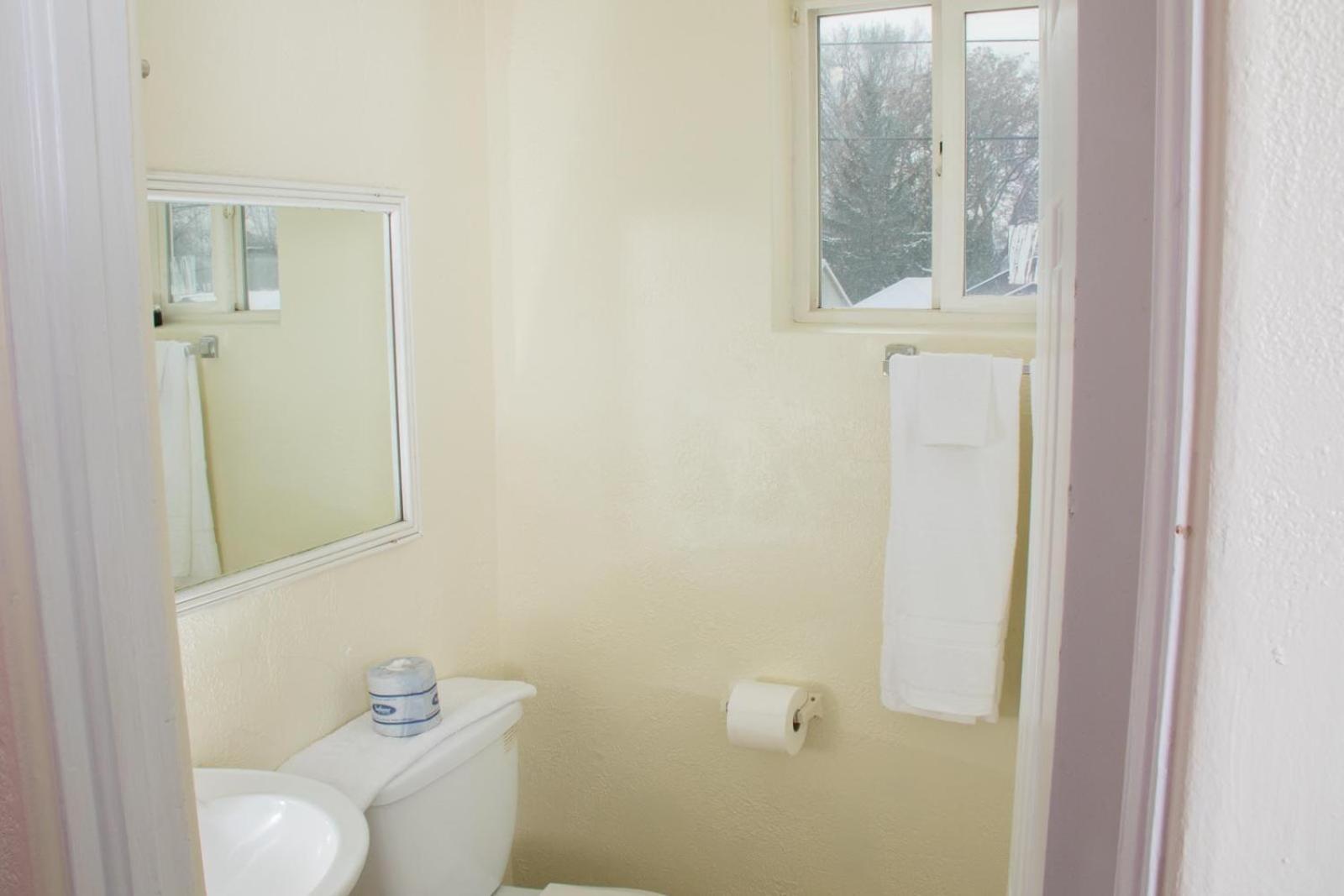 Budget Inn photo 17