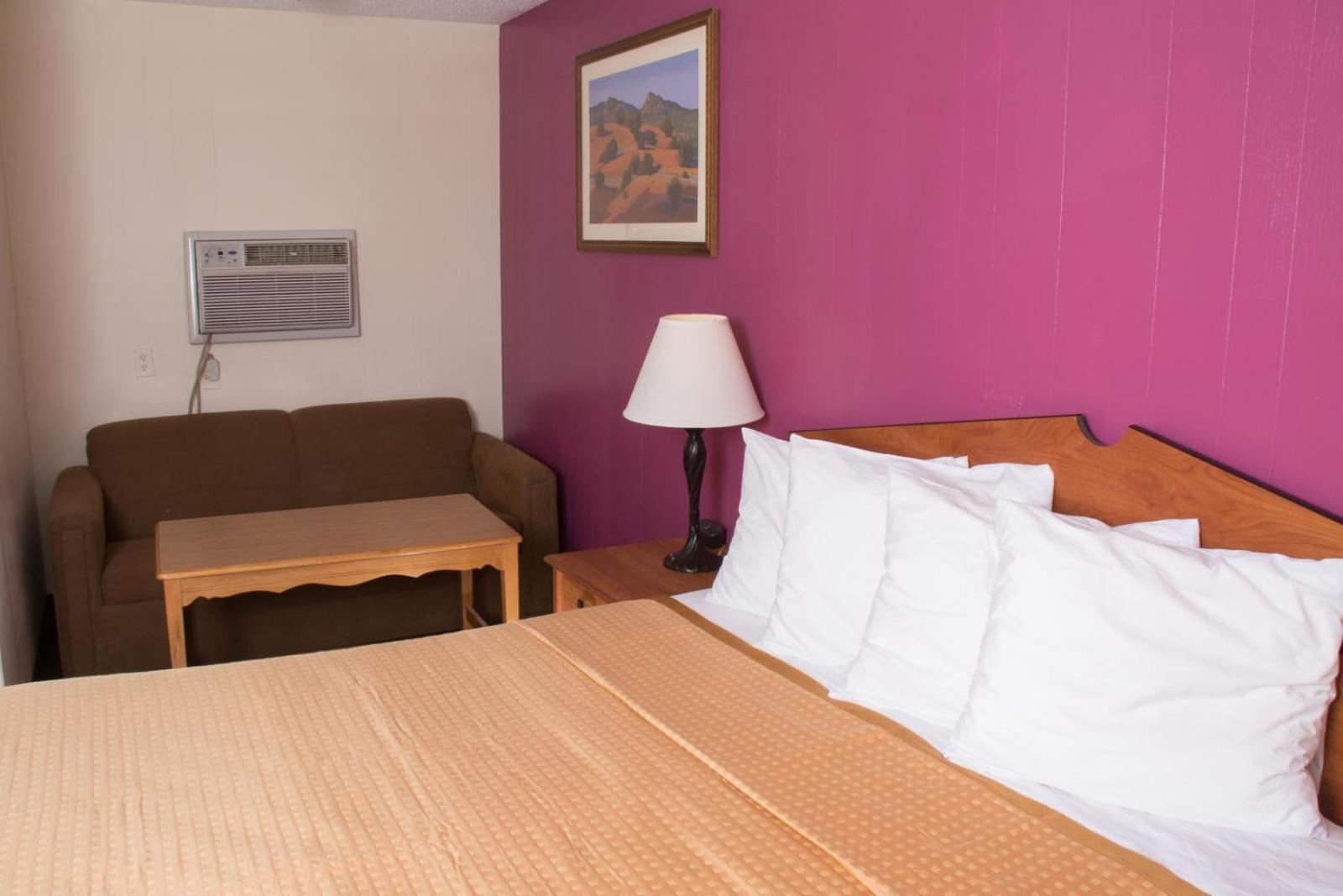 Budget Inn photo 25