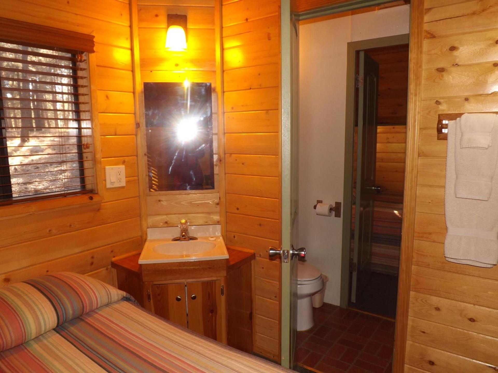 Arizona Mountain Inn & Cabins photo 41