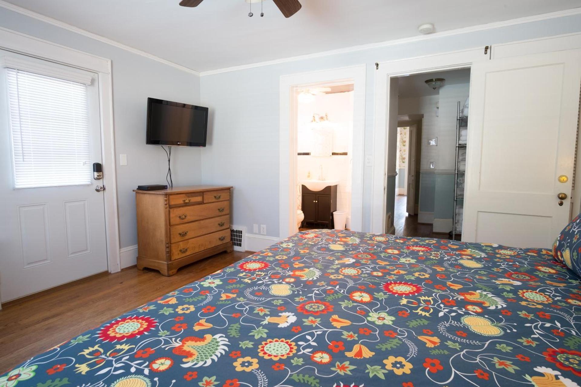 Swamp Rabbit Inn Travelers Rest photo 22