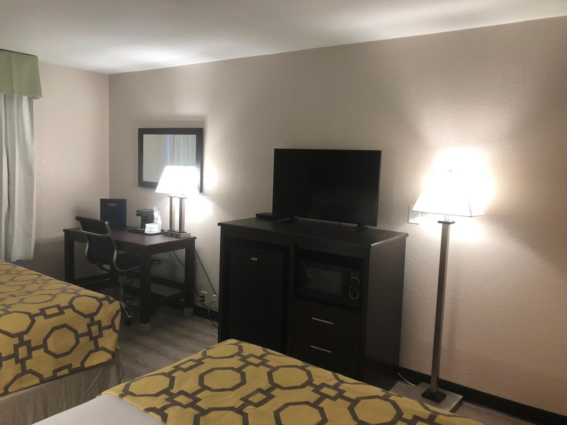 Baymont by Wyndham Phoenix I-10 near 51st Ave photo 47