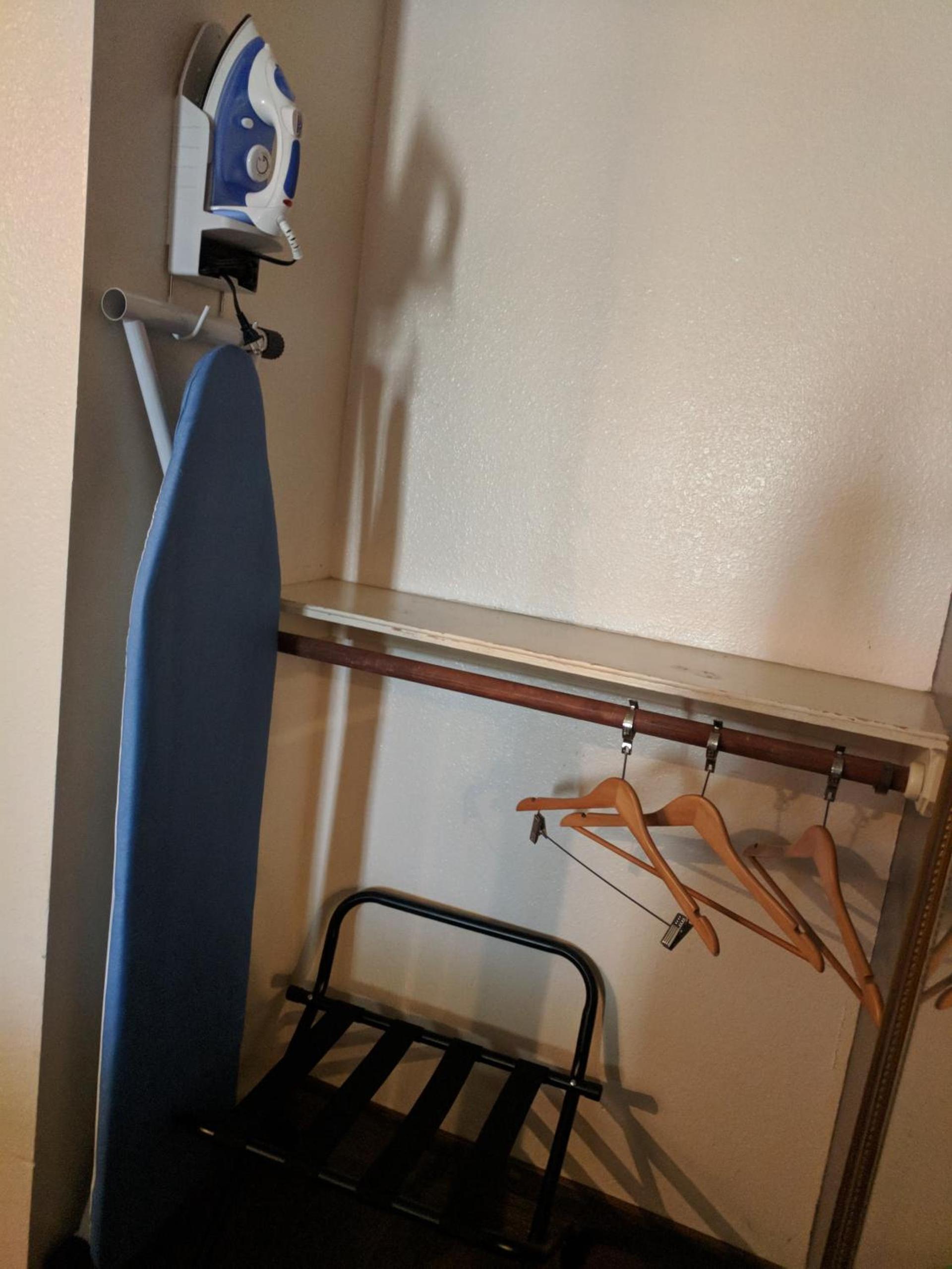 Americas Best Value Inn - Brownsville photo 16