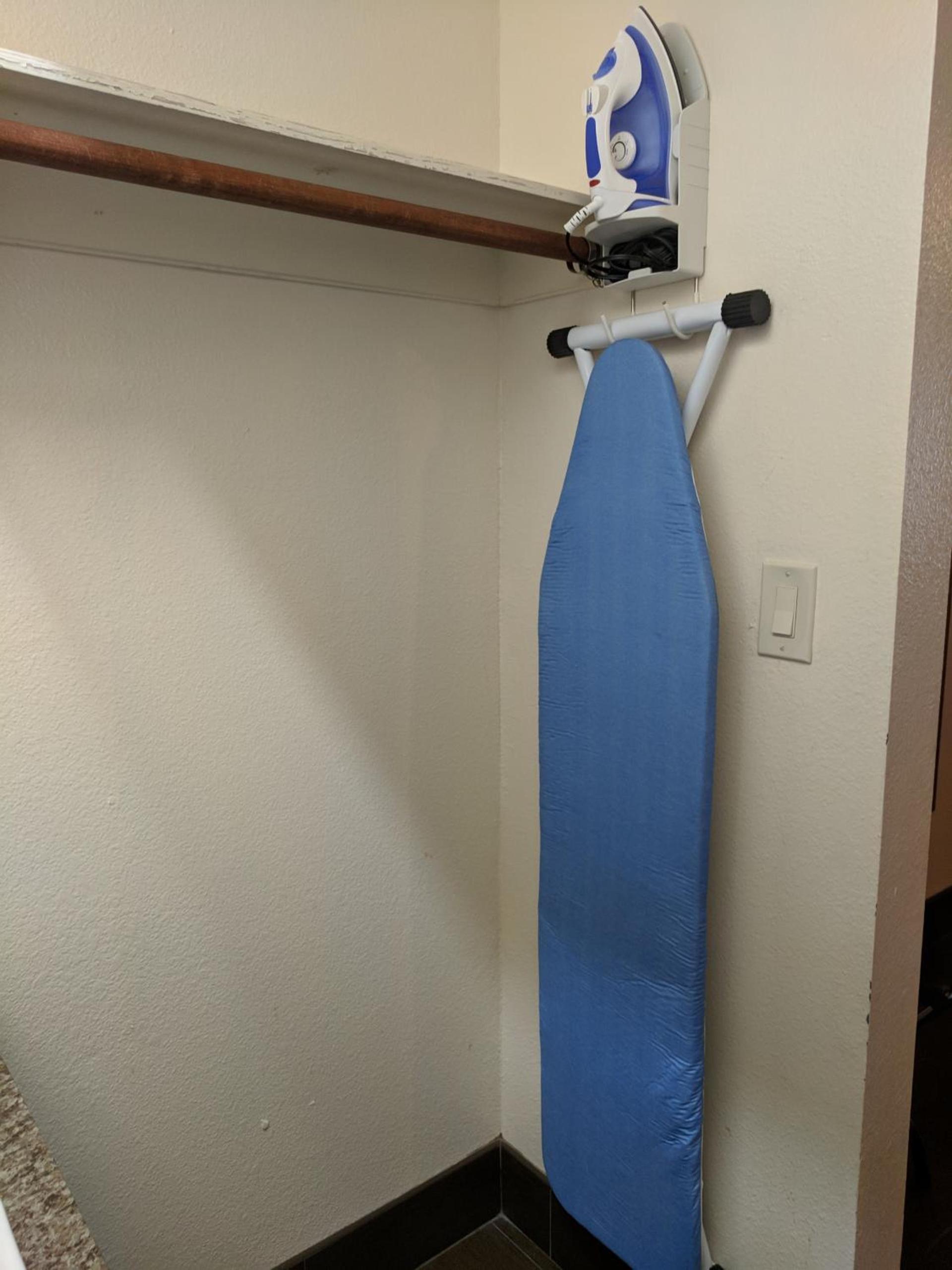 Americas Best Value Inn - Brownsville photo 23