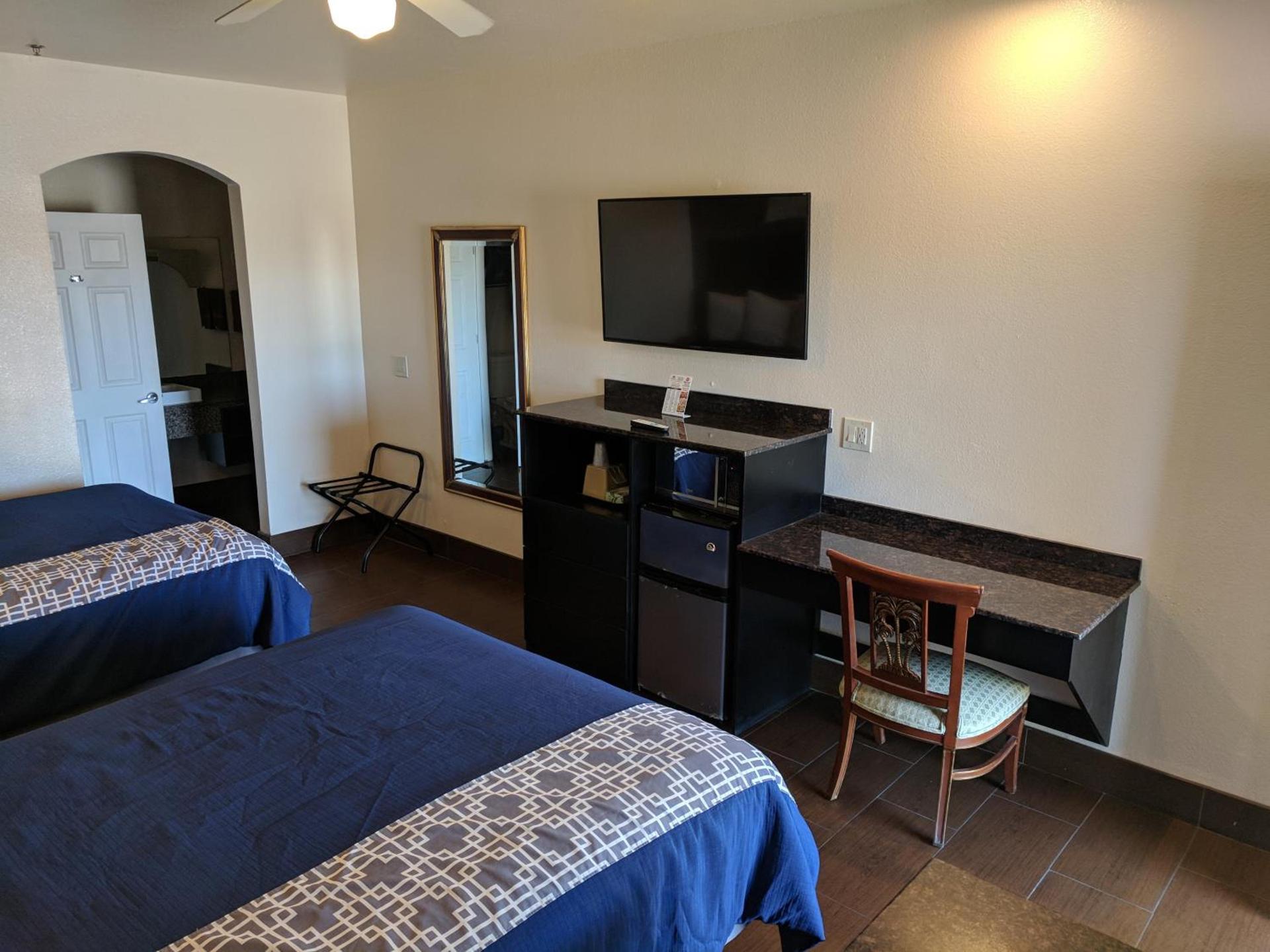 Americas Best Value Inn - Brownsville photo 28