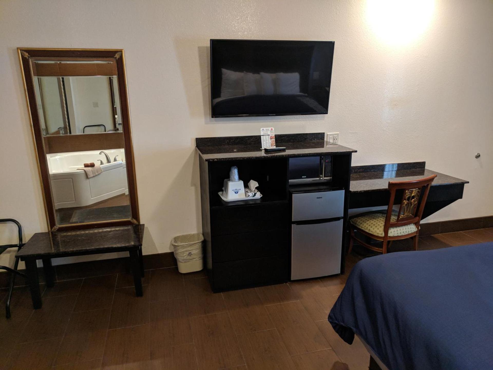 Americas Best Value Inn - Brownsville photo 30