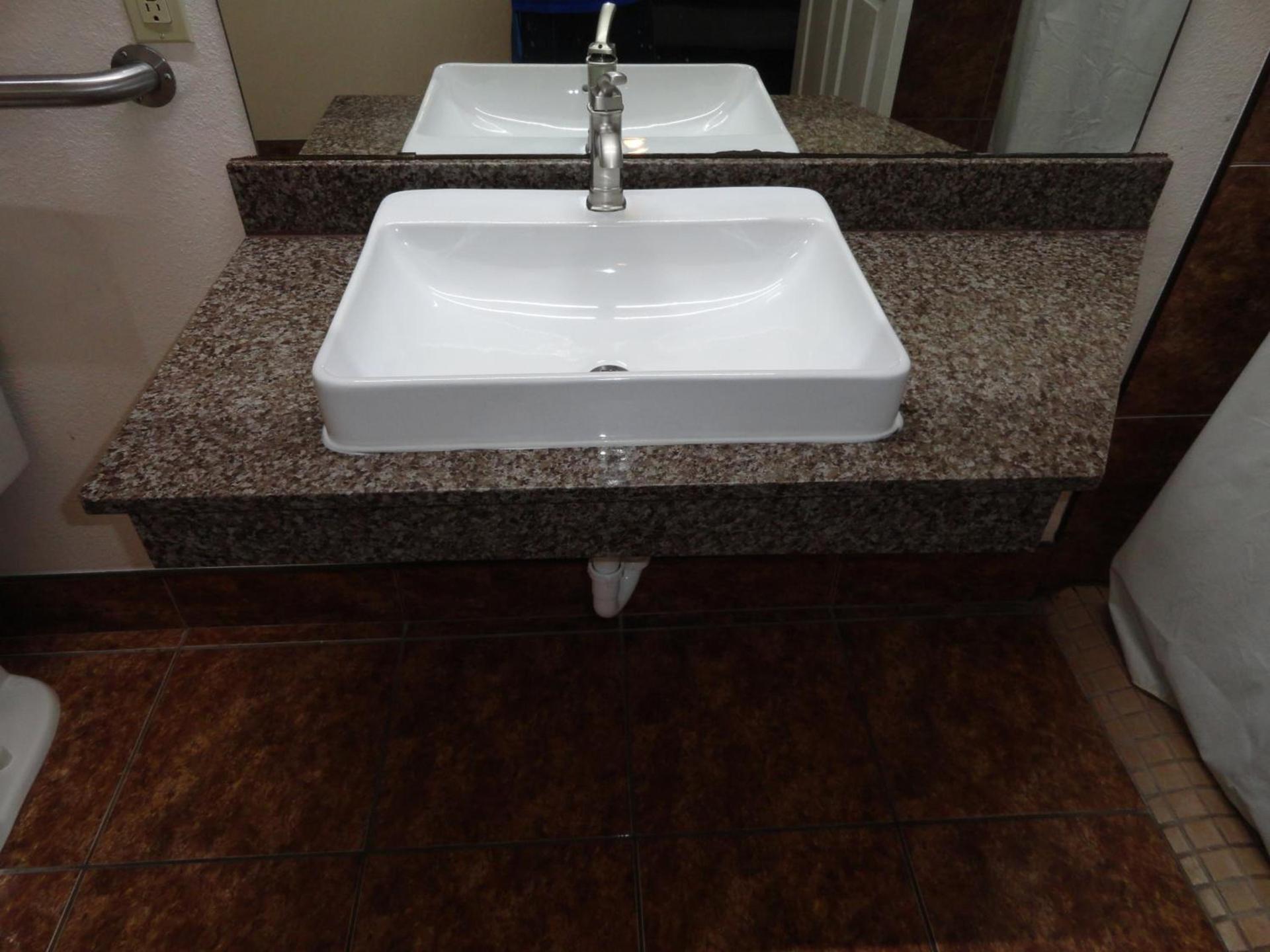 Americas Best Value Inn - Brownsville photo 3