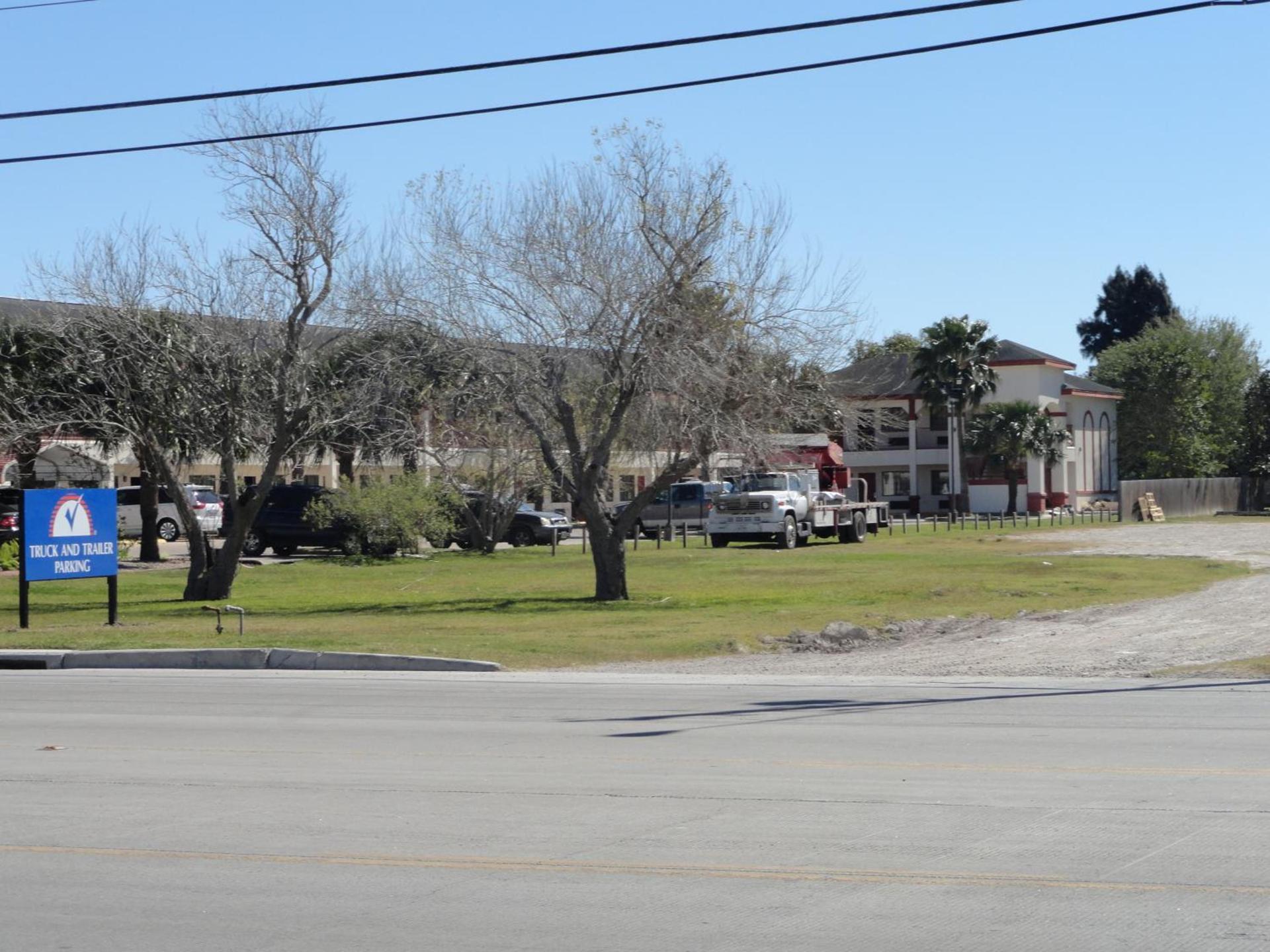 Americas Best Value Inn - Brownsville photo 41