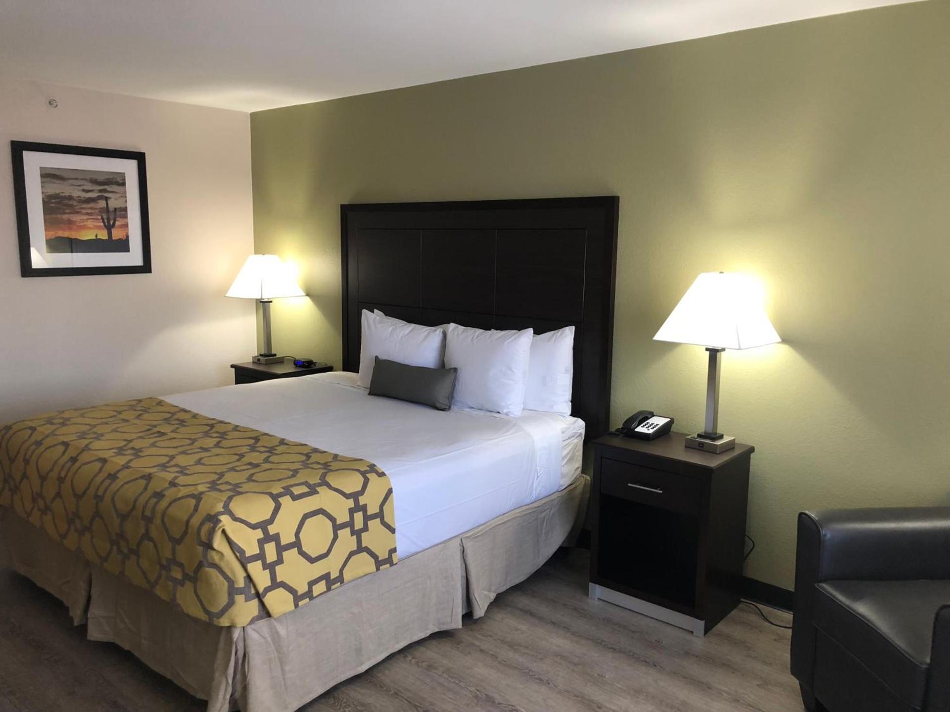 Baymont by Wyndham Phoenix I-10 near 51st Ave photo 30