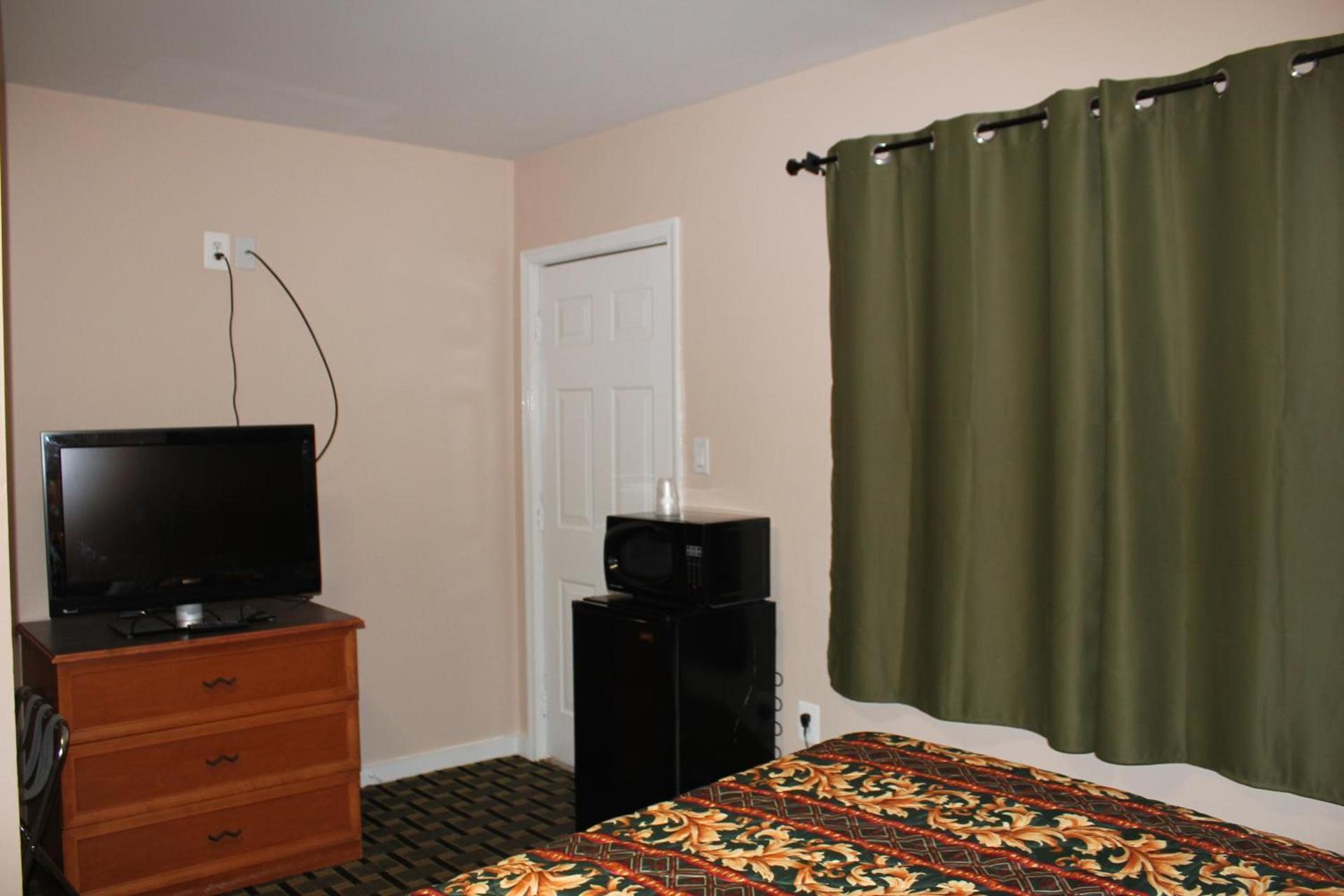 Driftwood Inn photo 17
