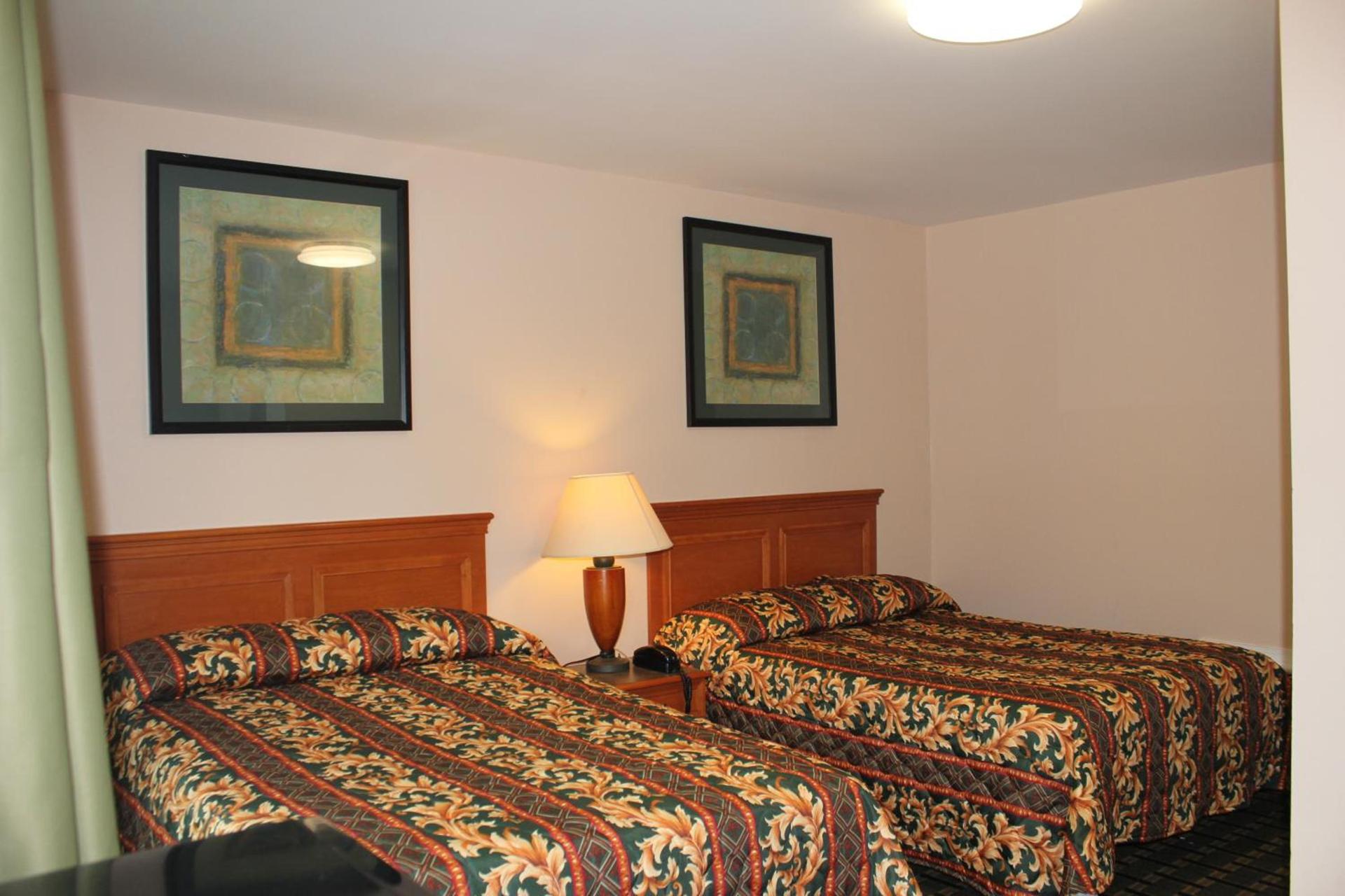 Driftwood Inn photo 7