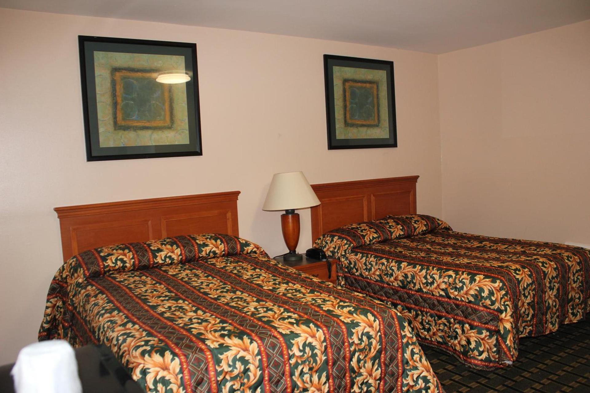 Driftwood Inn photo 8