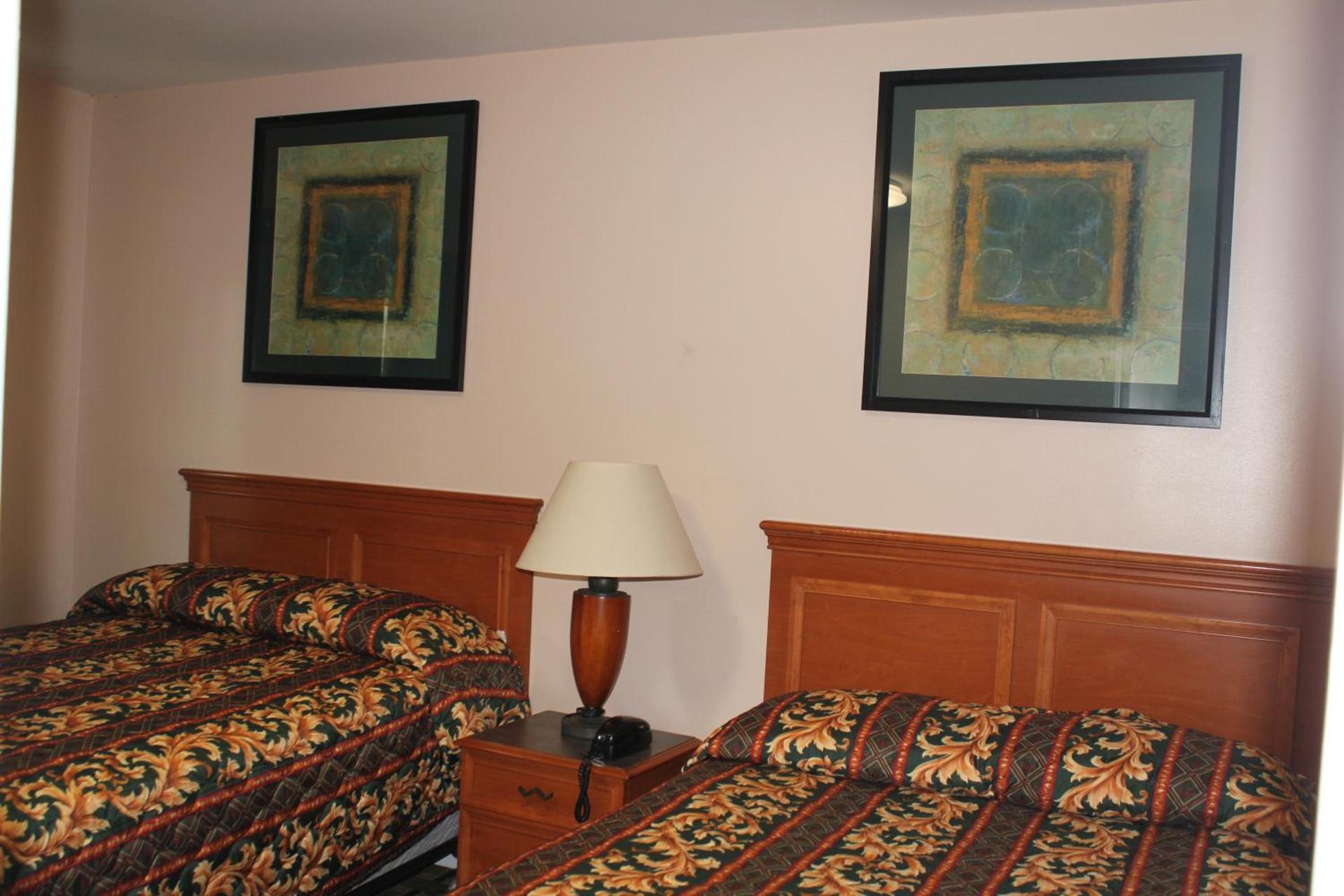 Driftwood Inn photo 2