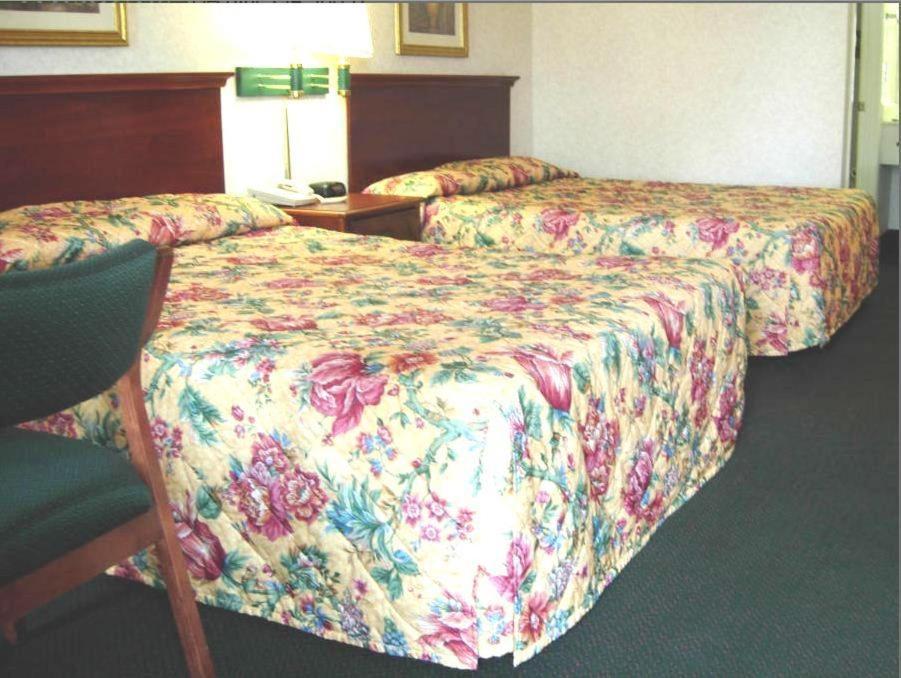 America's Best Inn & Suites - Decatur photo 2