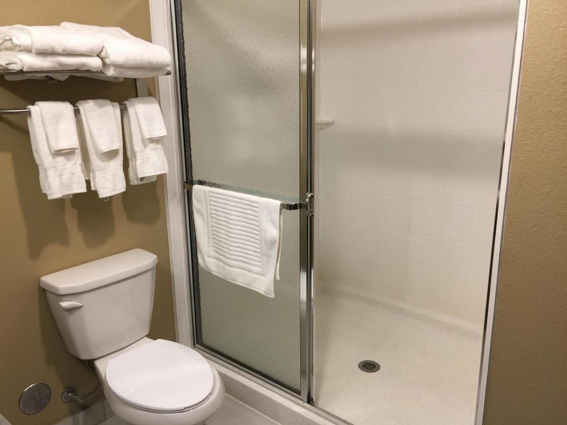 Comfort Suites Uniontown photo 21