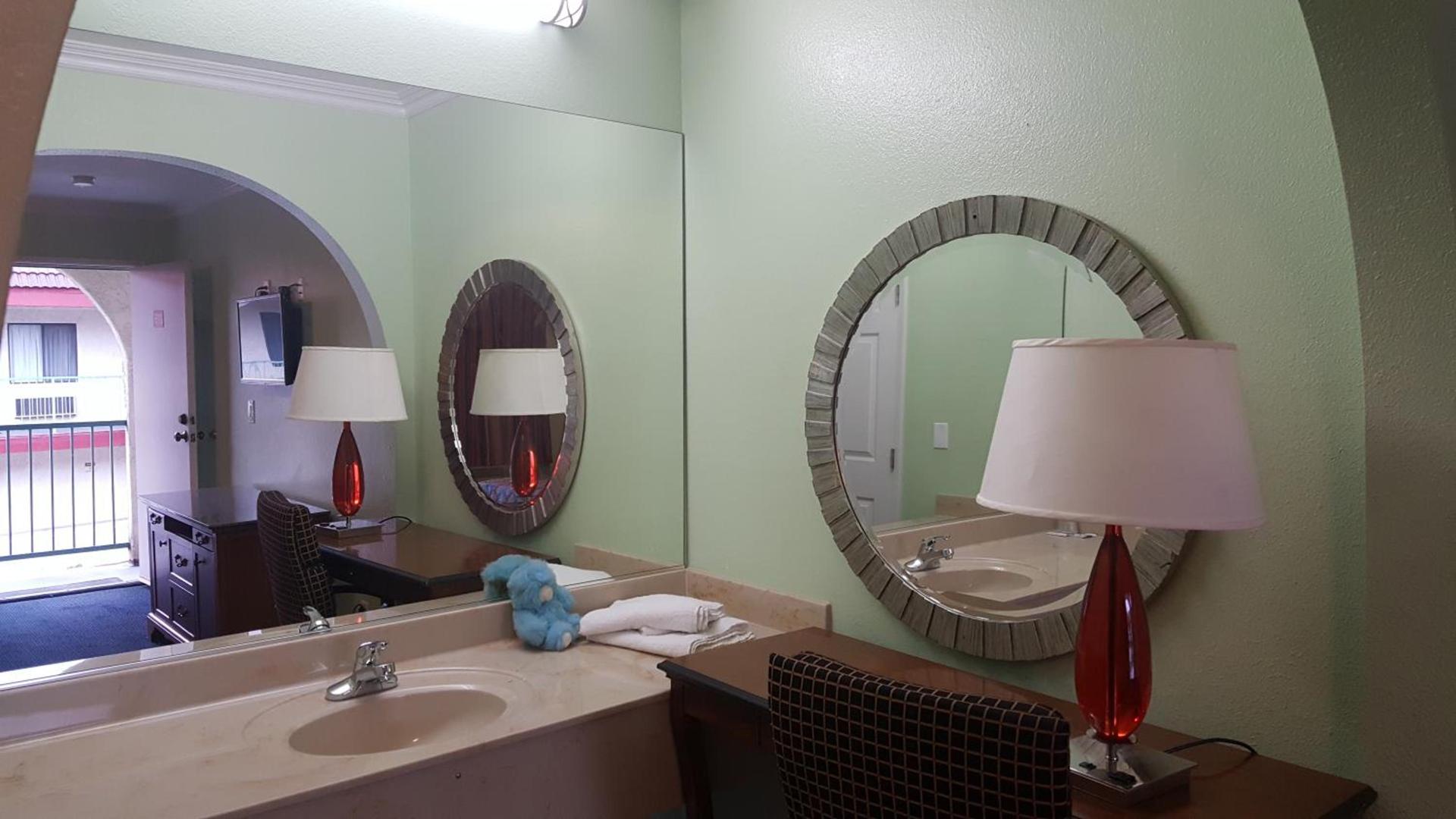 Flamingo Inn Long Beach photo 43