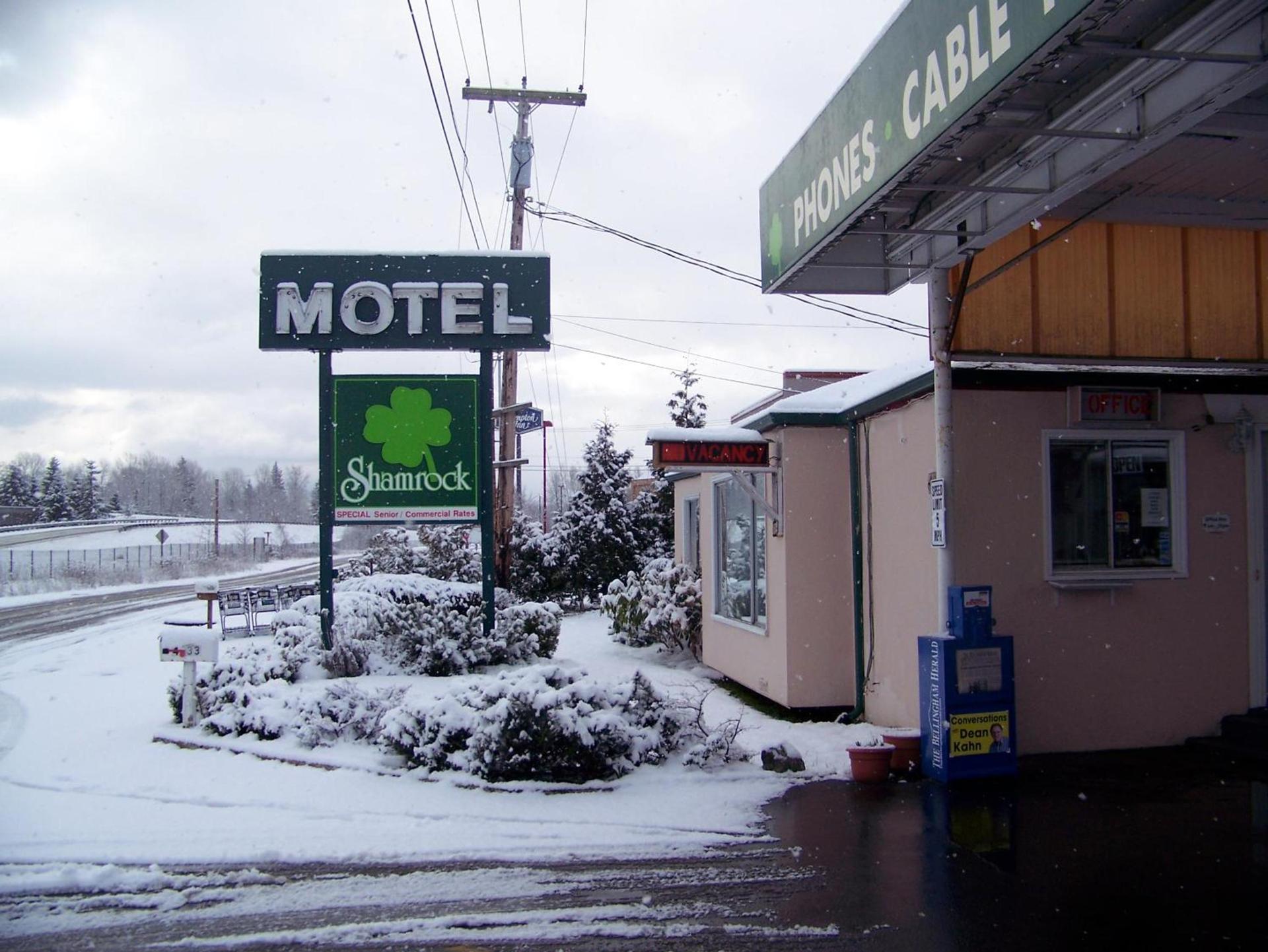 Shamrock Motel photo 1
