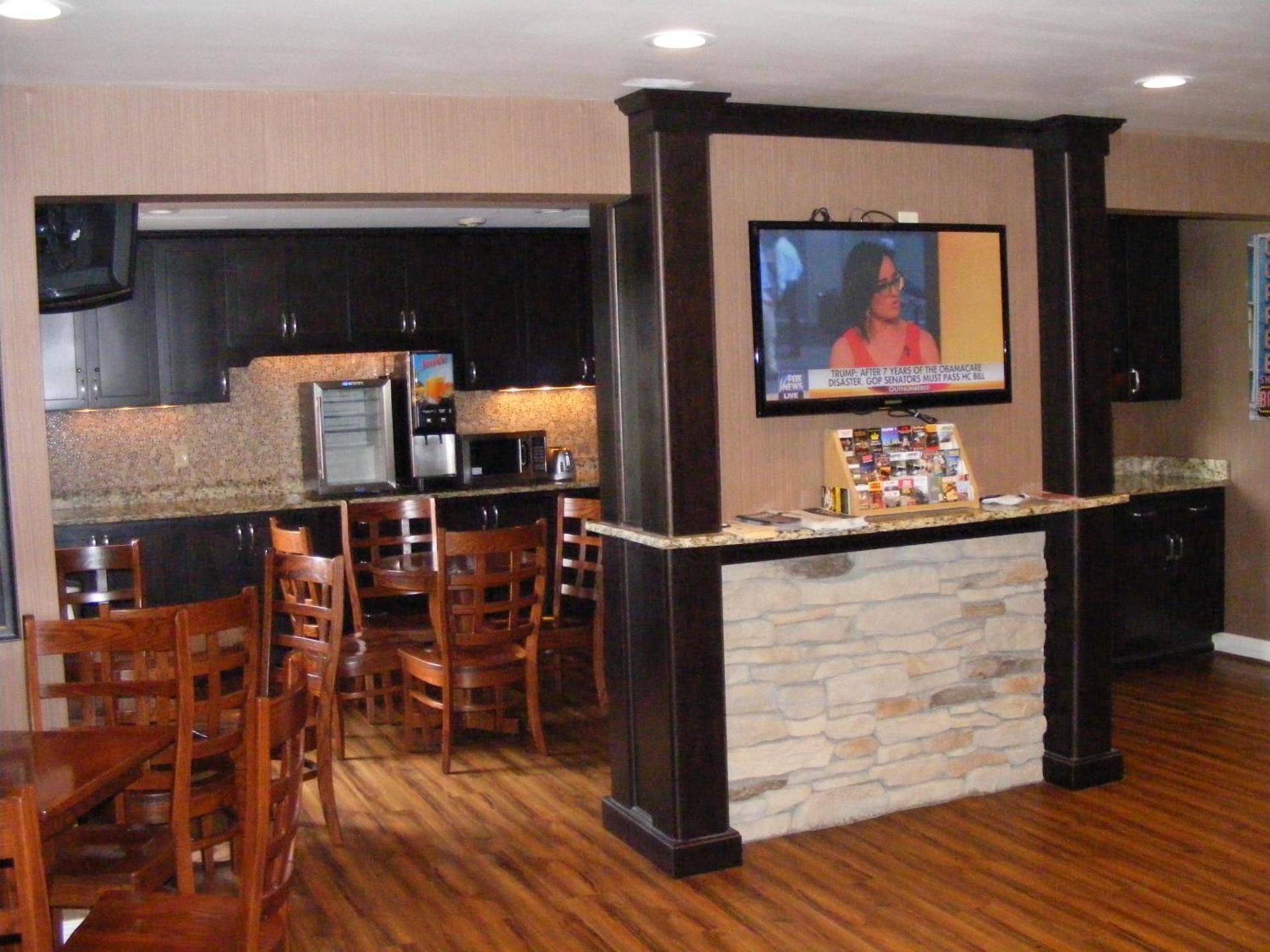Ashley Quarters Hotel Airport-Cincinnati photo 10