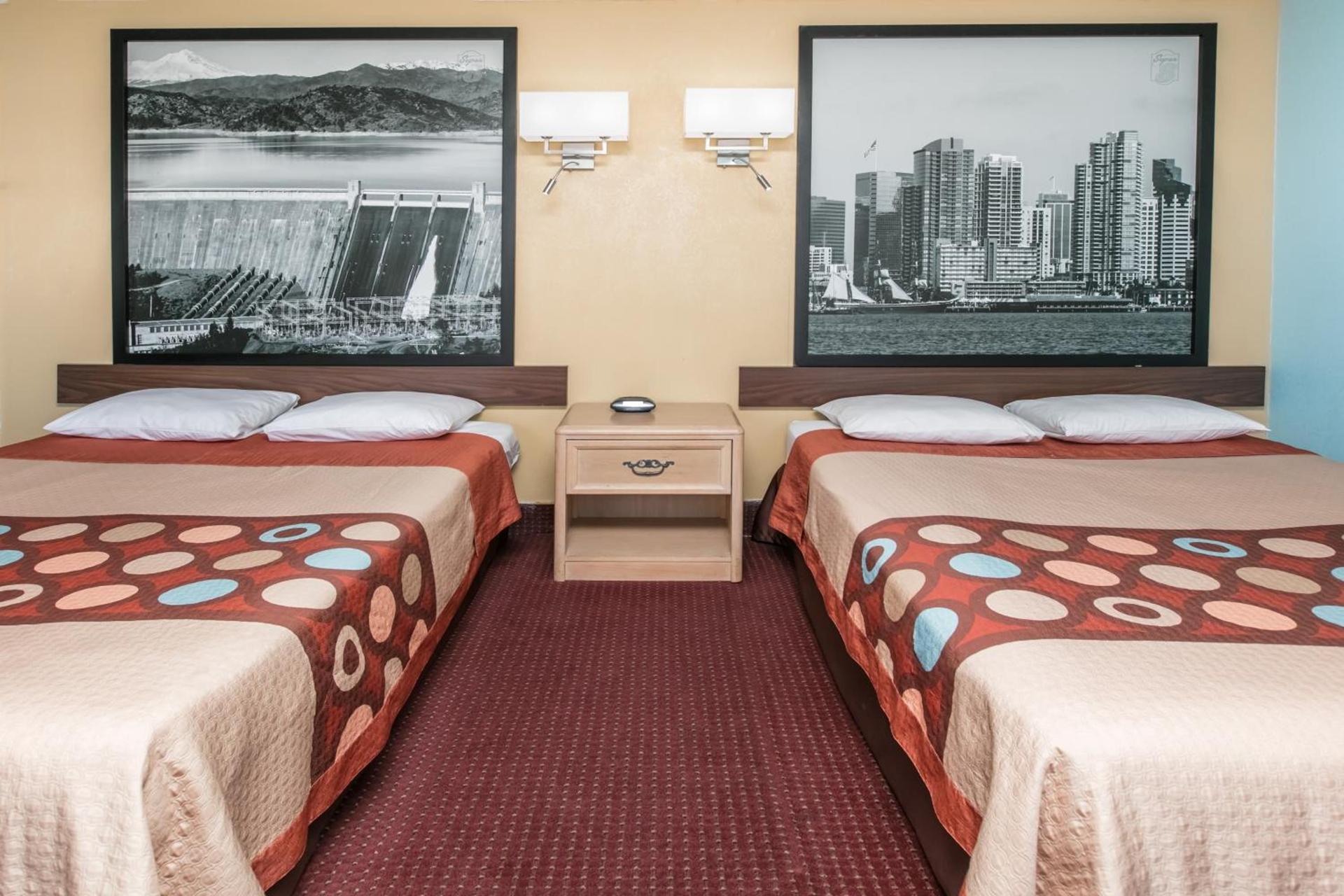 Super 8 by Wyndham Bishop photo 9