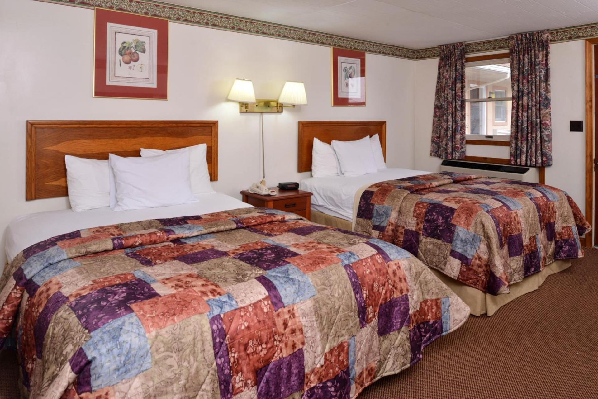 Red Carpet Inn Ronks photo 5