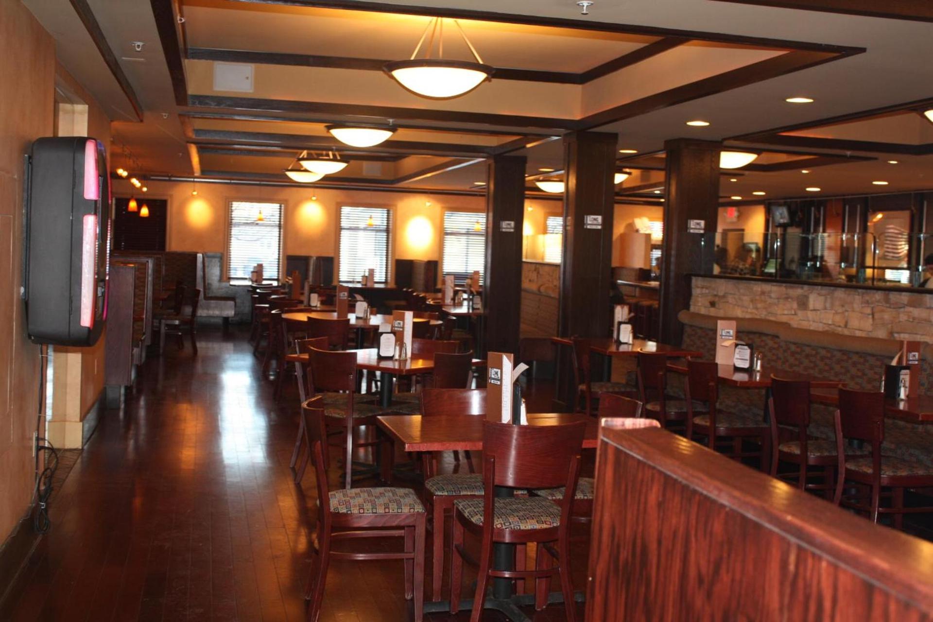 Waynebrook Inn photo 34