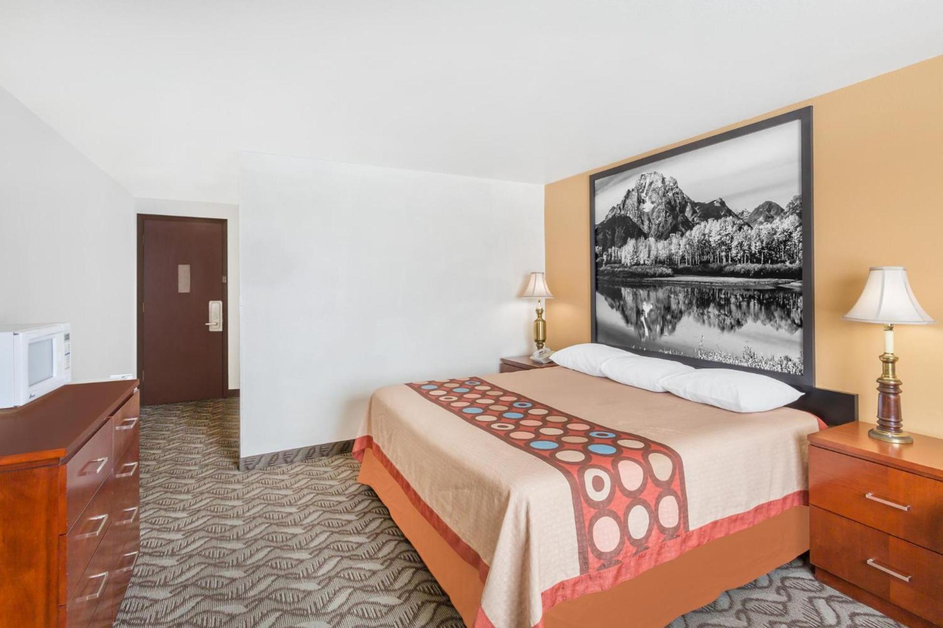 Super 8 by Wyndham Diamondville Kemmerer photo 29