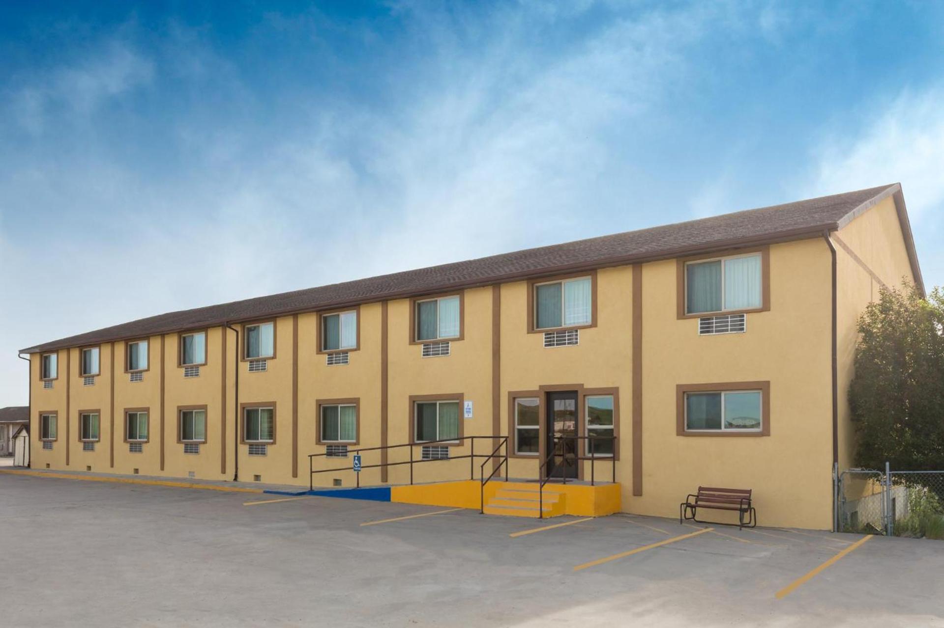 Super 8 by Wyndham Diamondville Kemmerer photo 16