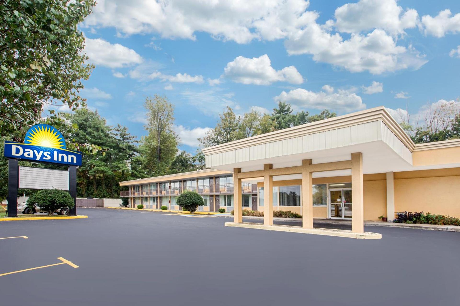 Bristol Parkway inn photo 15